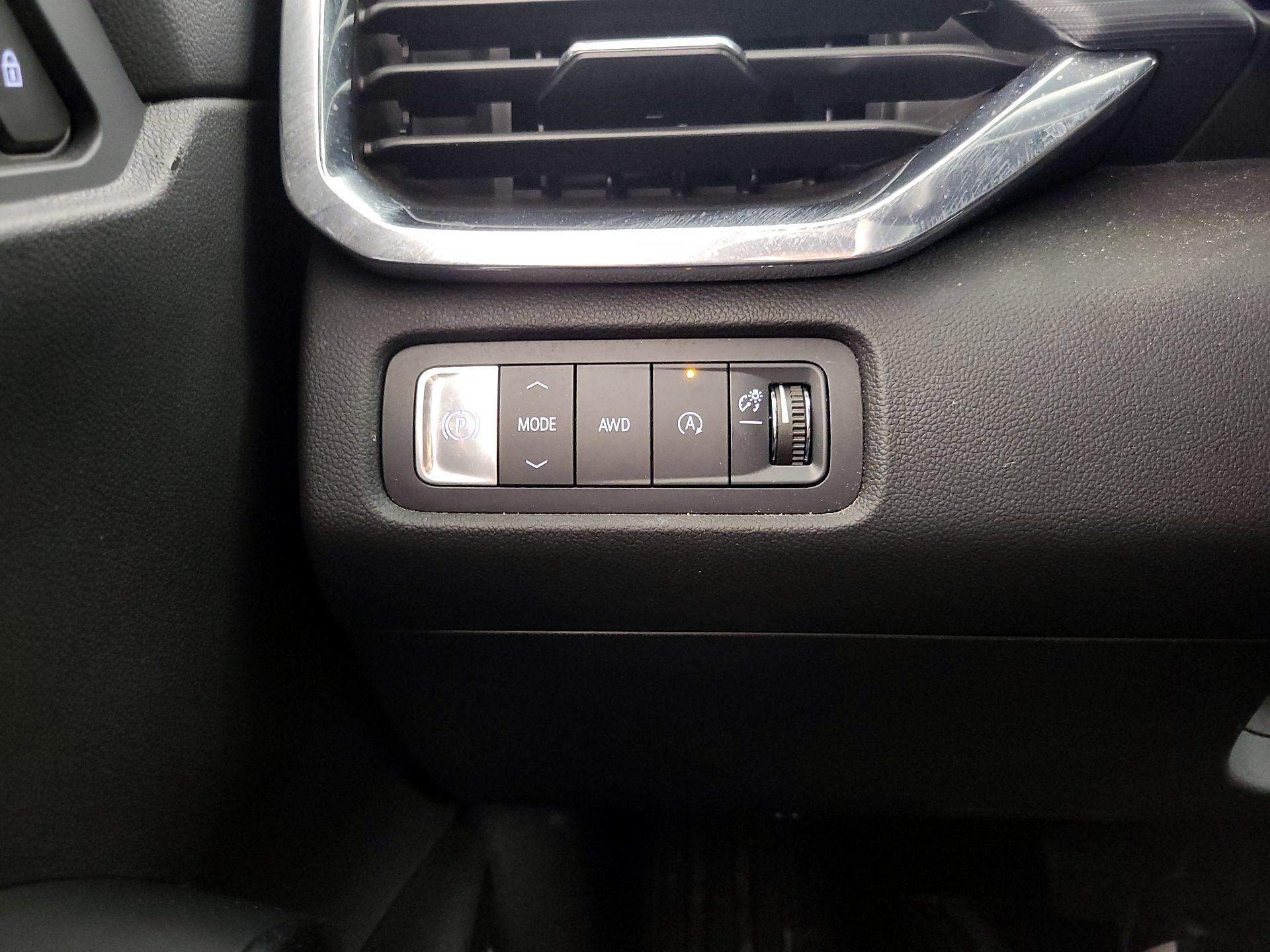 Thumbnail: 2025 GMC Acadia - 13