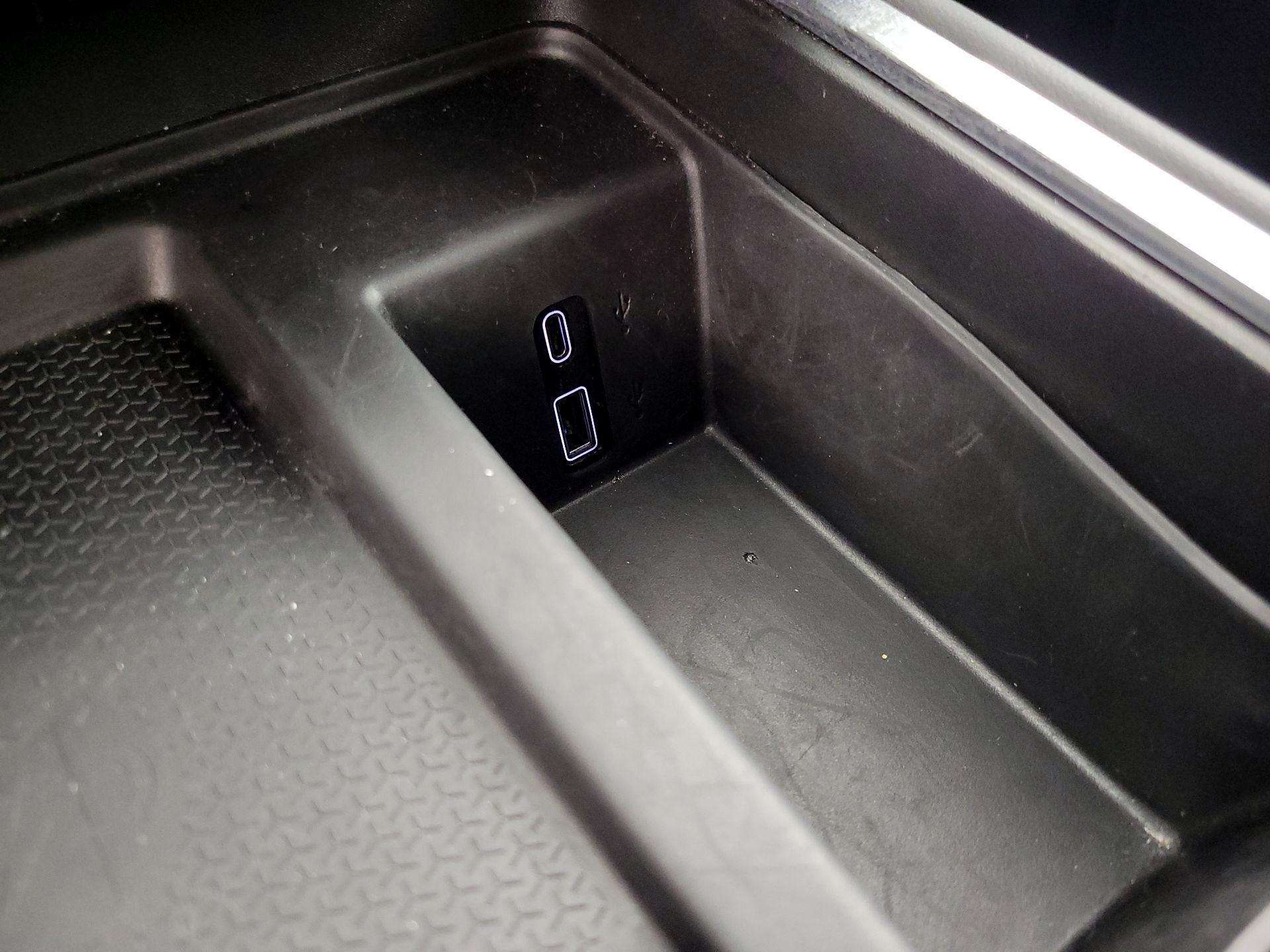 Thumbnail: 2025 GMC Acadia - 19