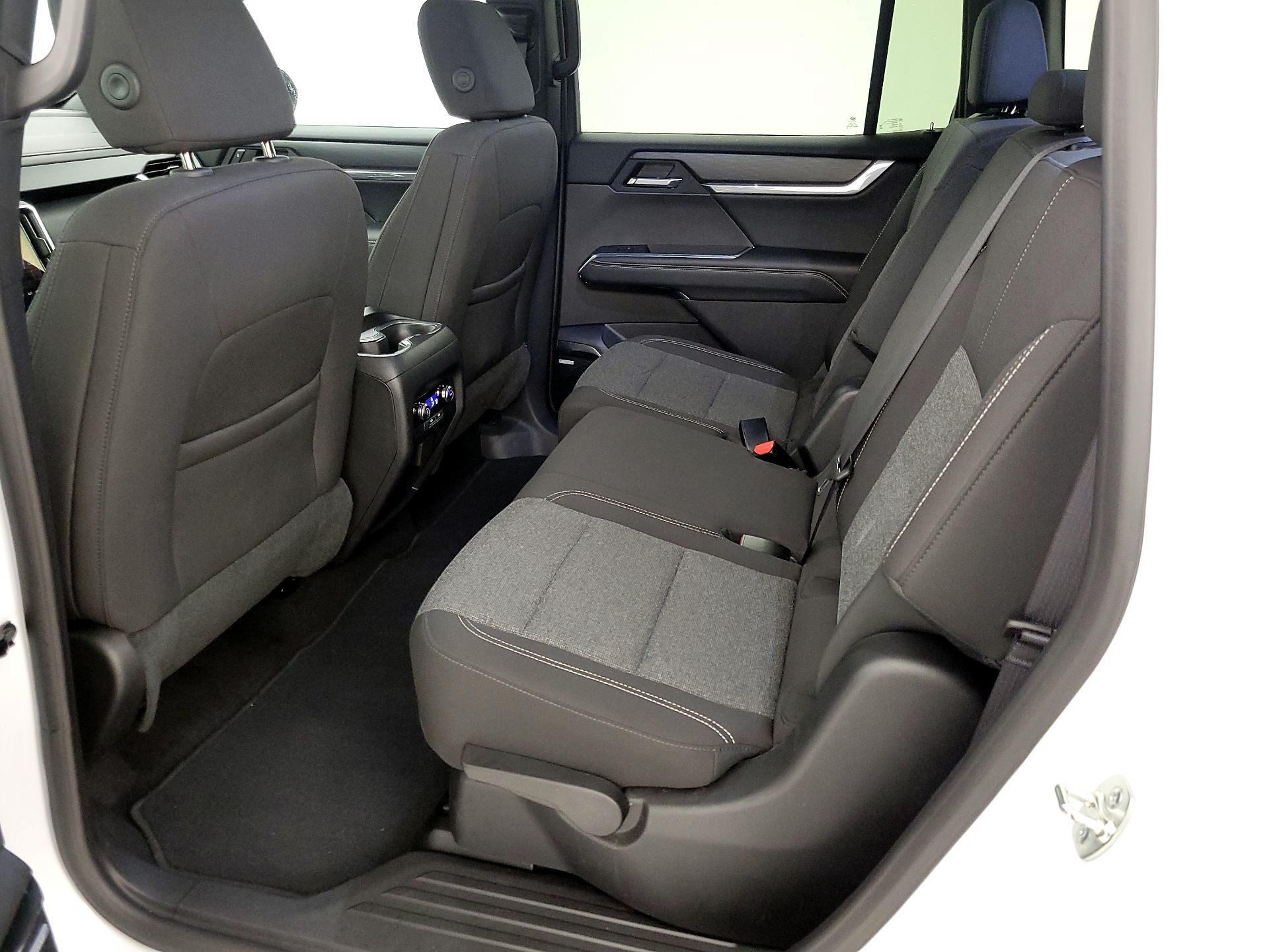 Thumbnail: 2025 GMC Acadia - 20