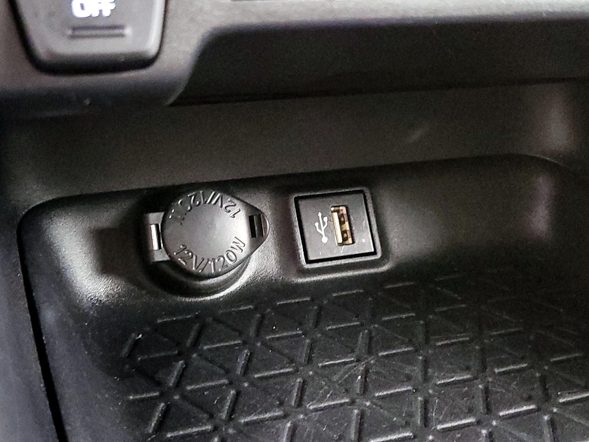 Thumbnail: 2024 Toyota RAV4 - 18