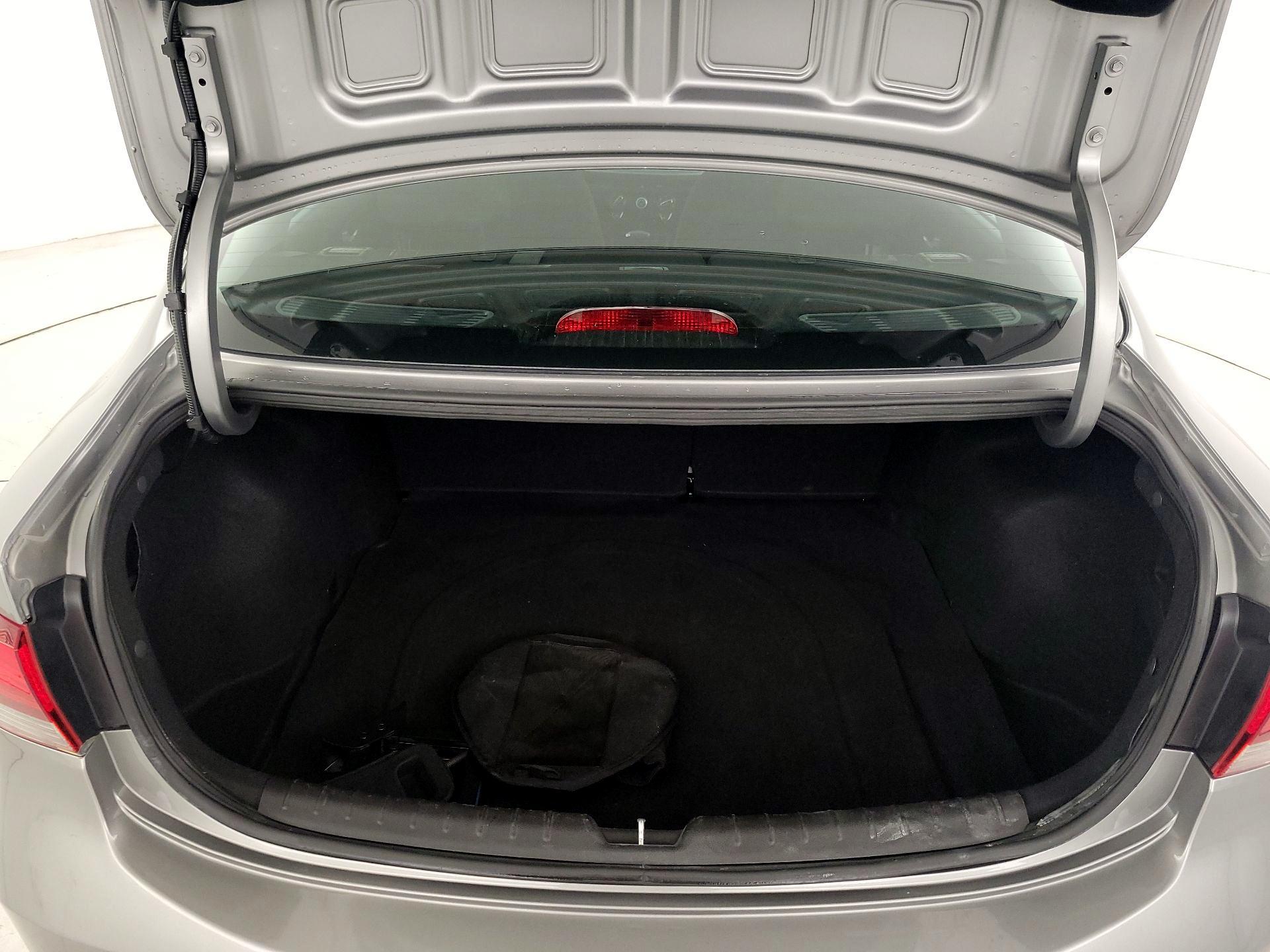 Thumbnail: 2022 Kia Rio - 20