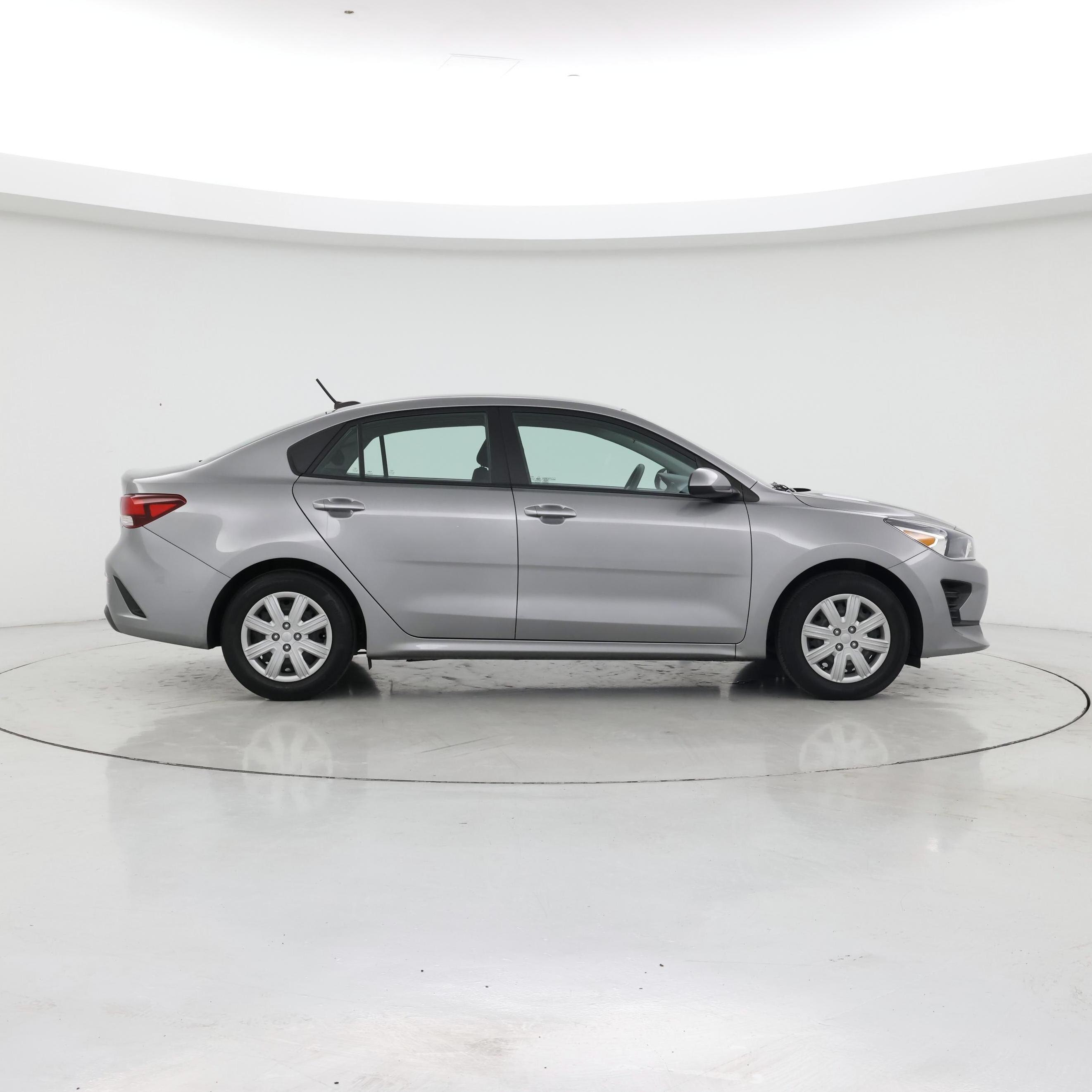 Thumbnail: 2022 Kia Rio - 7