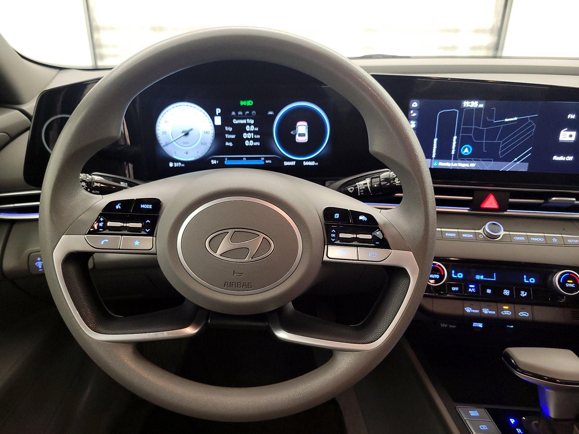 Thumbnail: 2024 Hyundai Elantra - 10