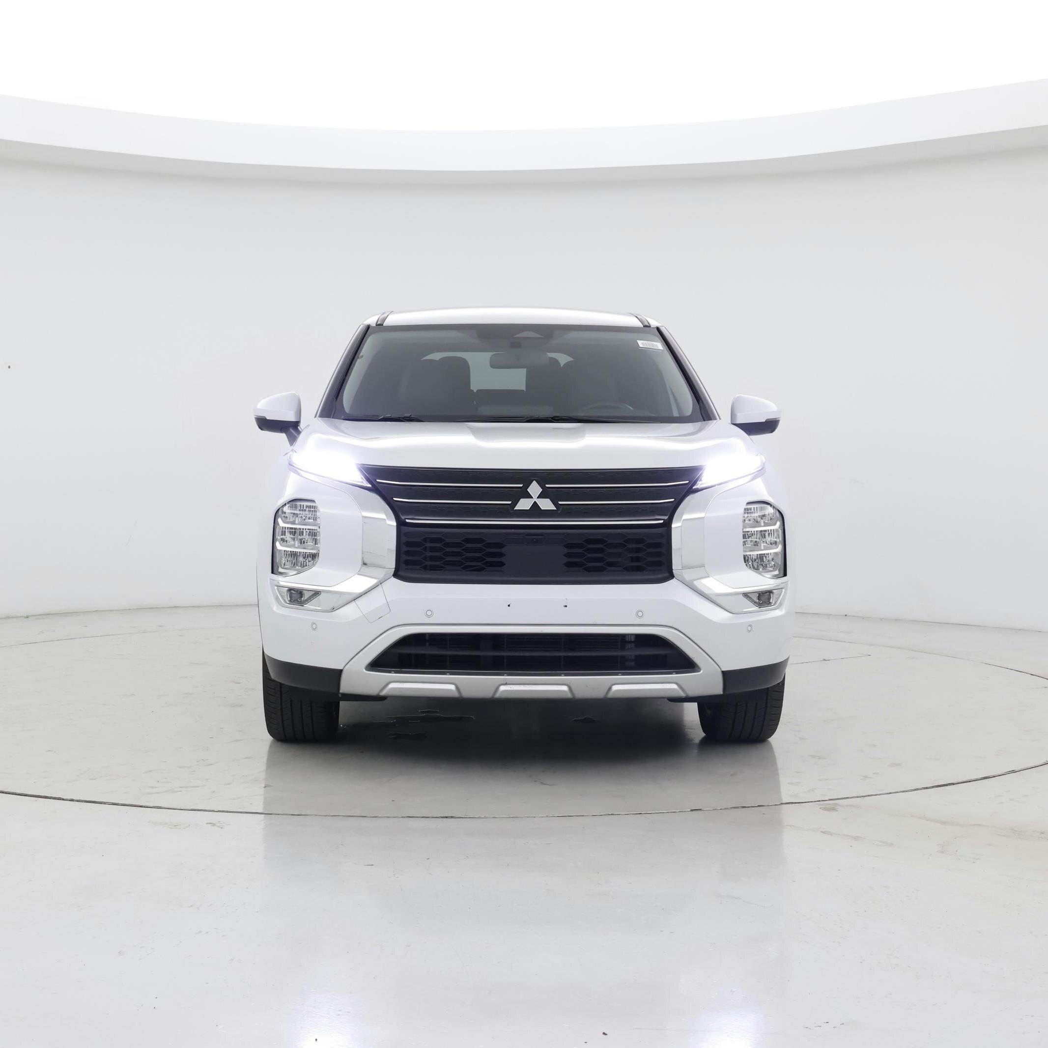 Thumbnail: 2024 Mitsubishi Outlander - 5