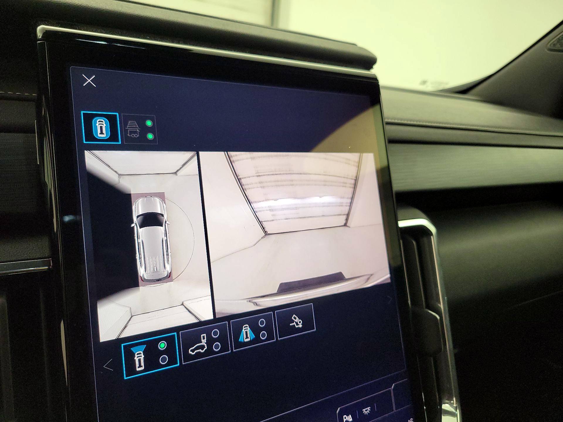 Thumbnail: 2025 GMC Acadia - 14