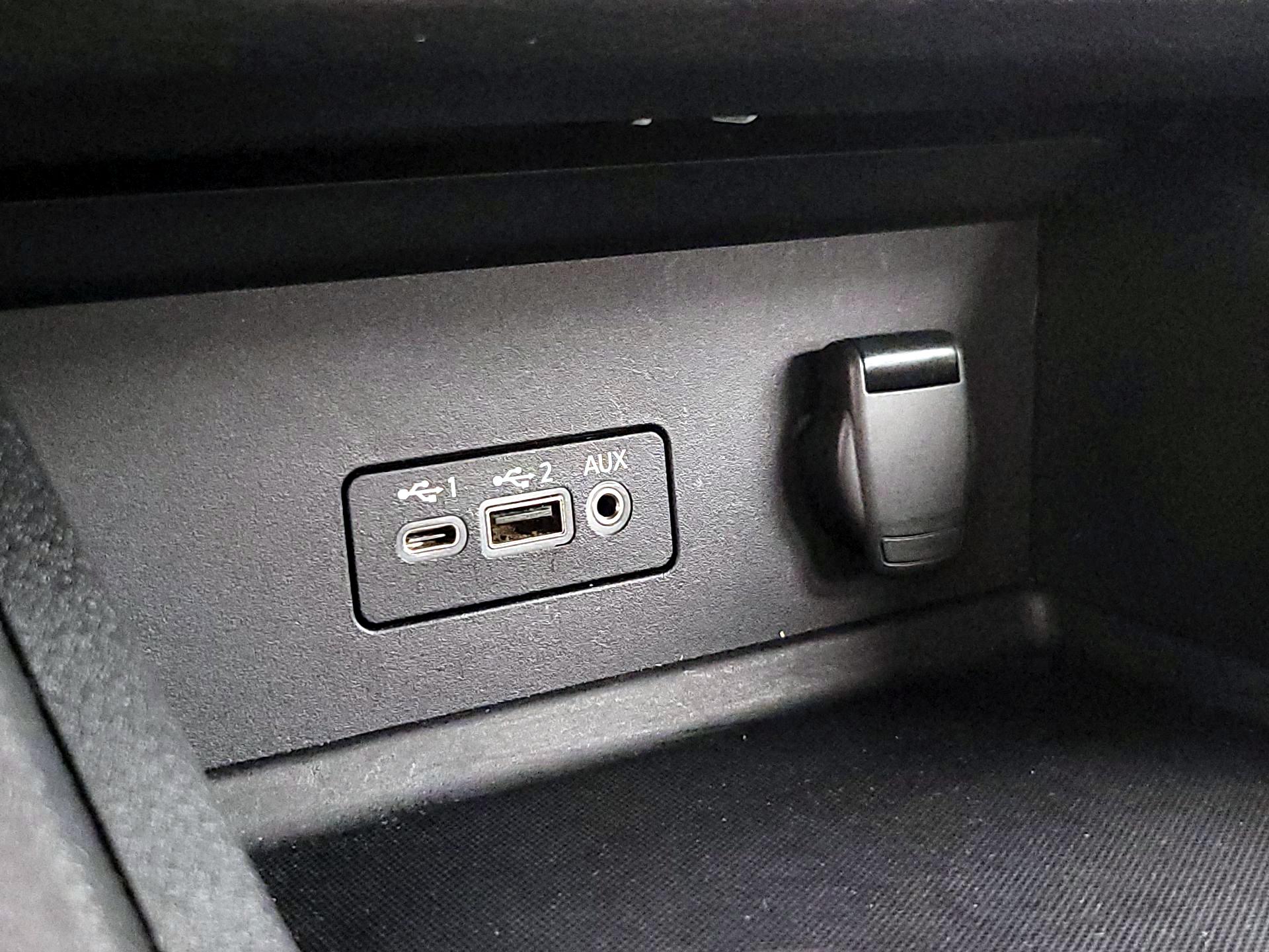 Thumbnail: 2023 Nissan Sentra - 18