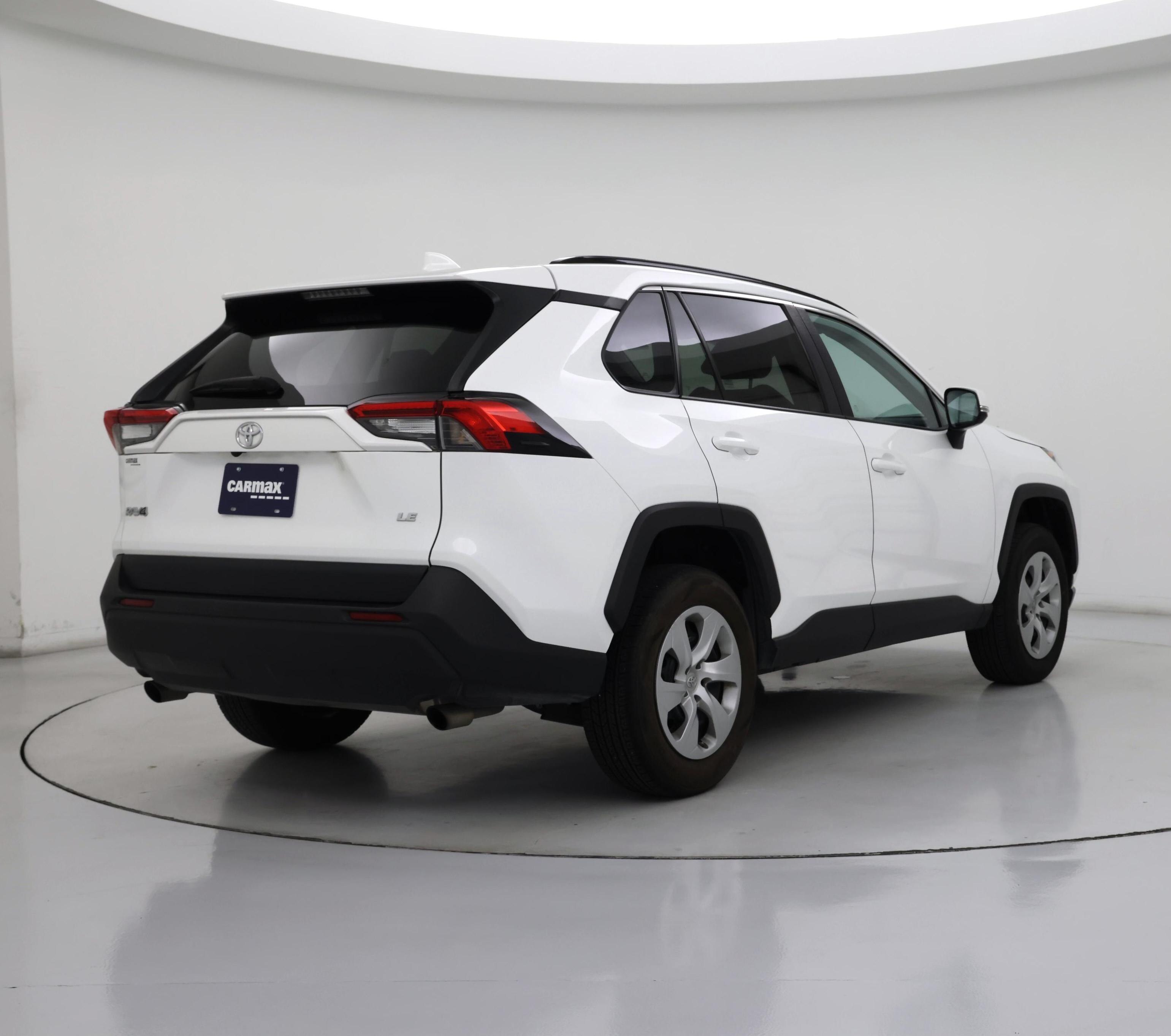 Thumbnail: 2021 Toyota RAV4 - 8