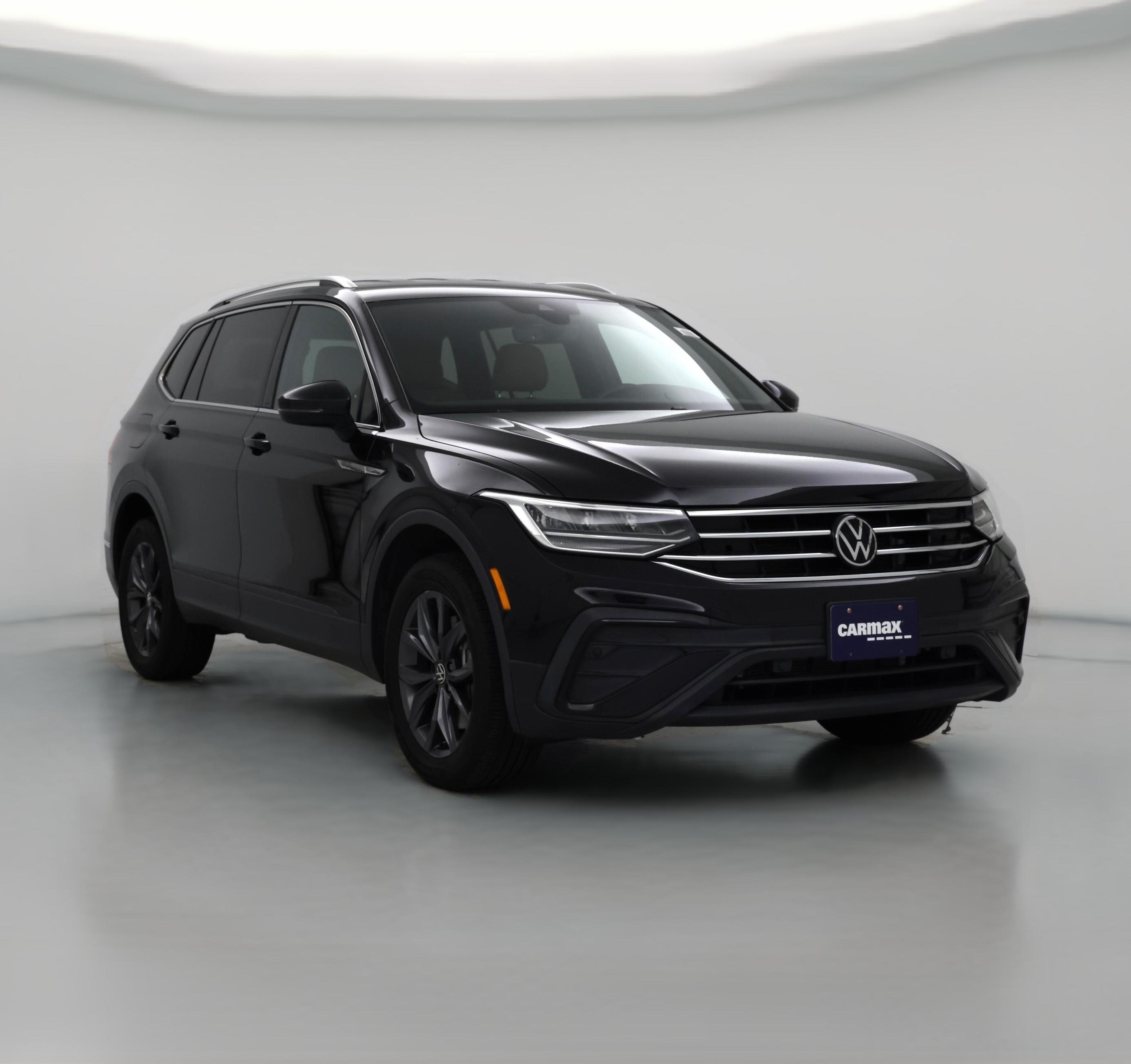 Thumbnail: 2022 Volkswagen Tiguan - 1