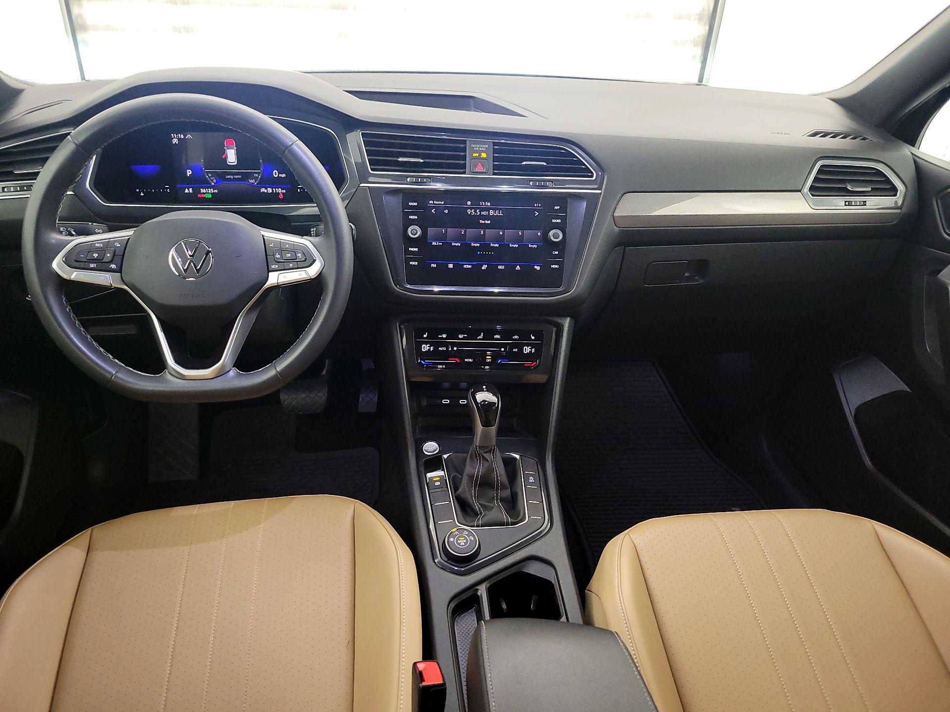 Thumbnail: 2022 Volkswagen Tiguan - 9