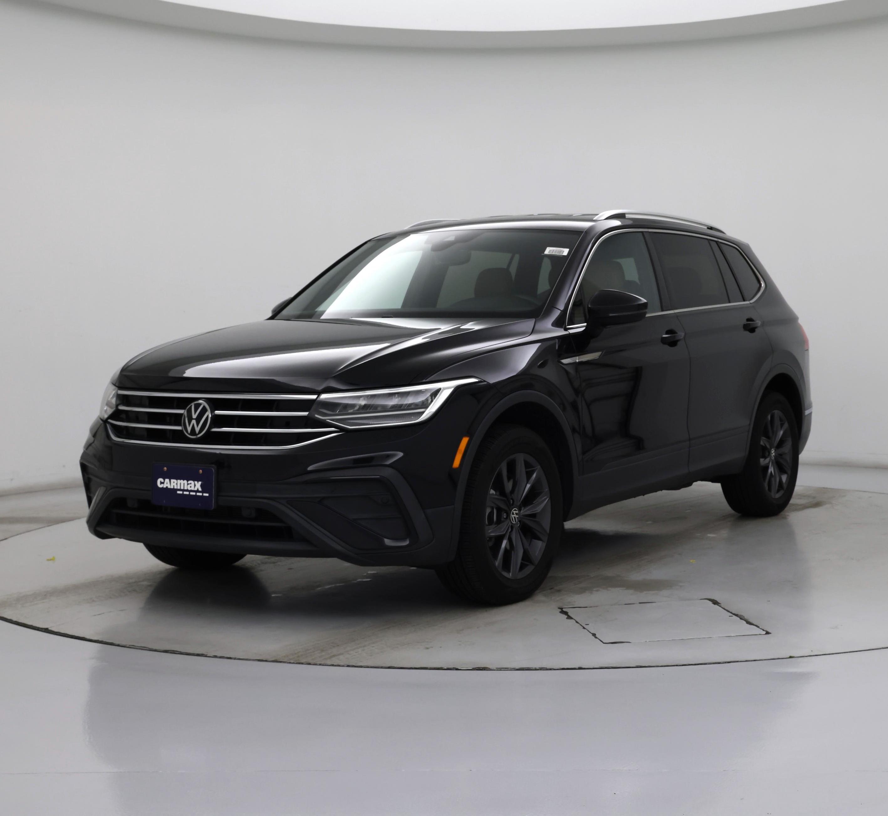 Thumbnail: 2022 Volkswagen Tiguan - 4