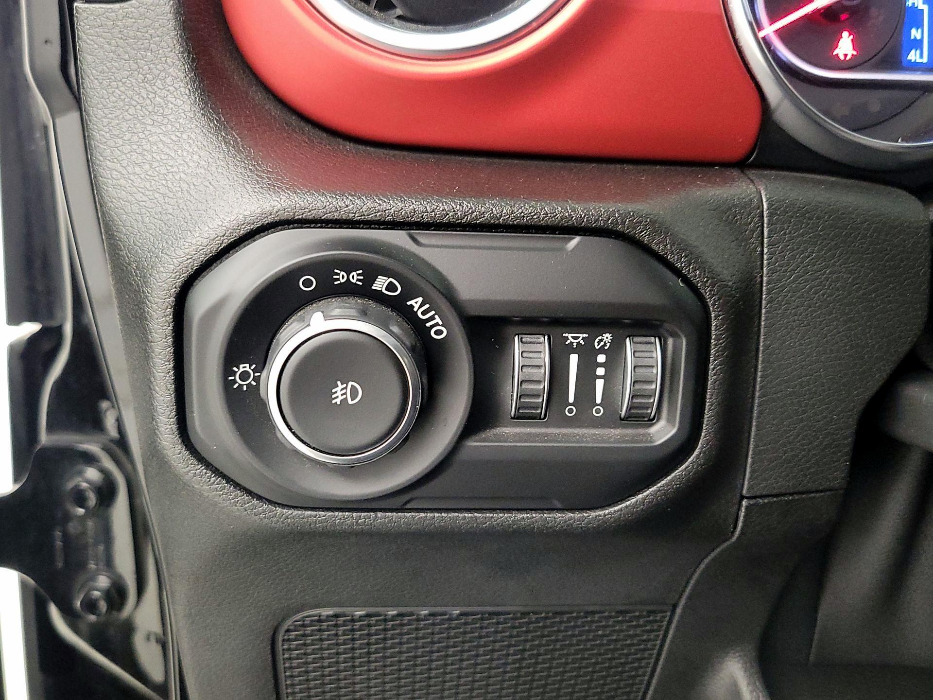 Thumbnail: 2021 Jeep Wrangler - 13