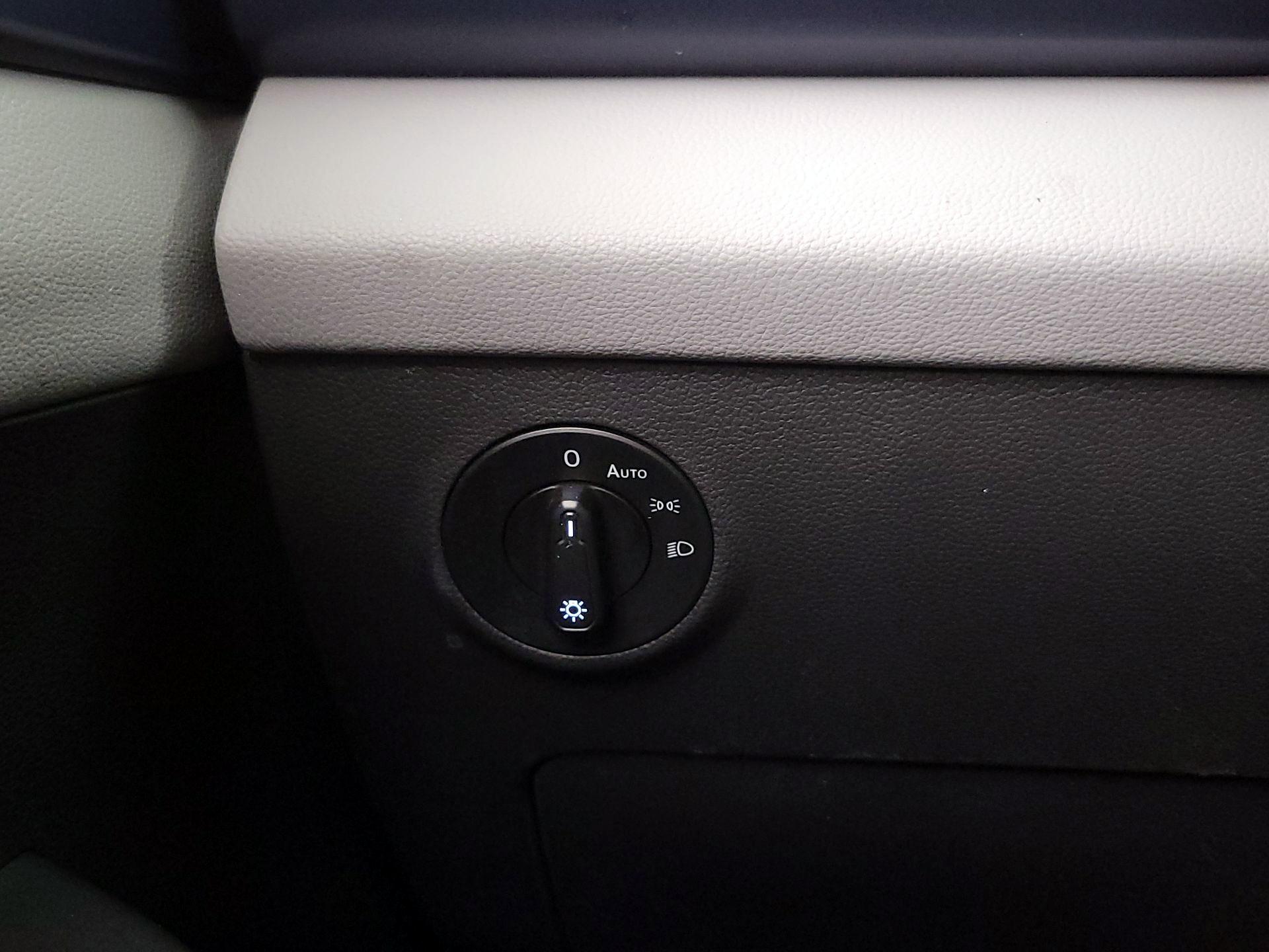 Thumbnail: 2022 Volkswagen Taos - 13