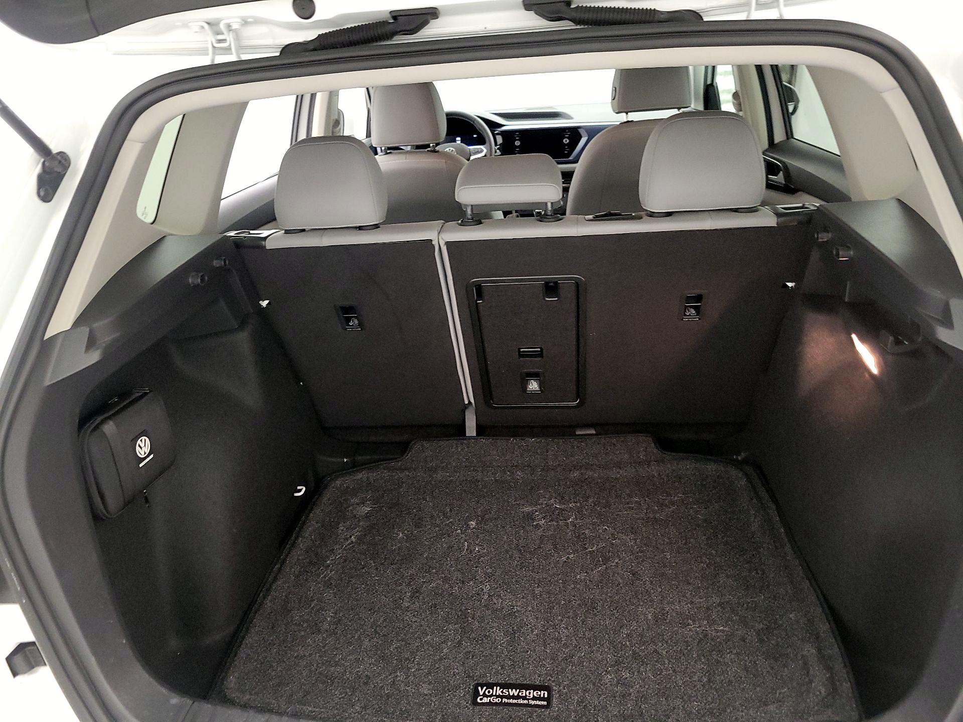 Thumbnail: 2022 Volkswagen Taos - 20