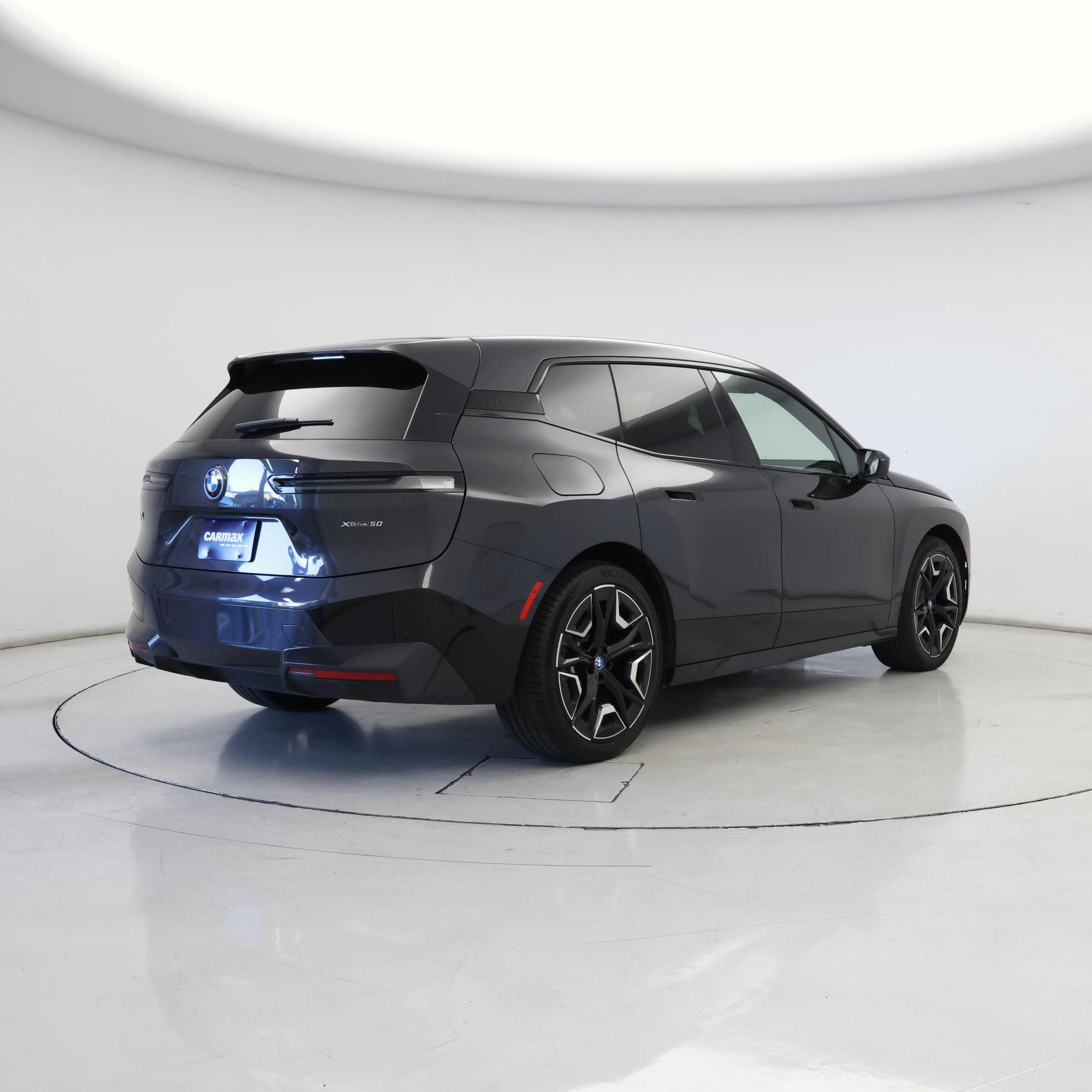 Thumbnail: 2023 BMW iX - 8