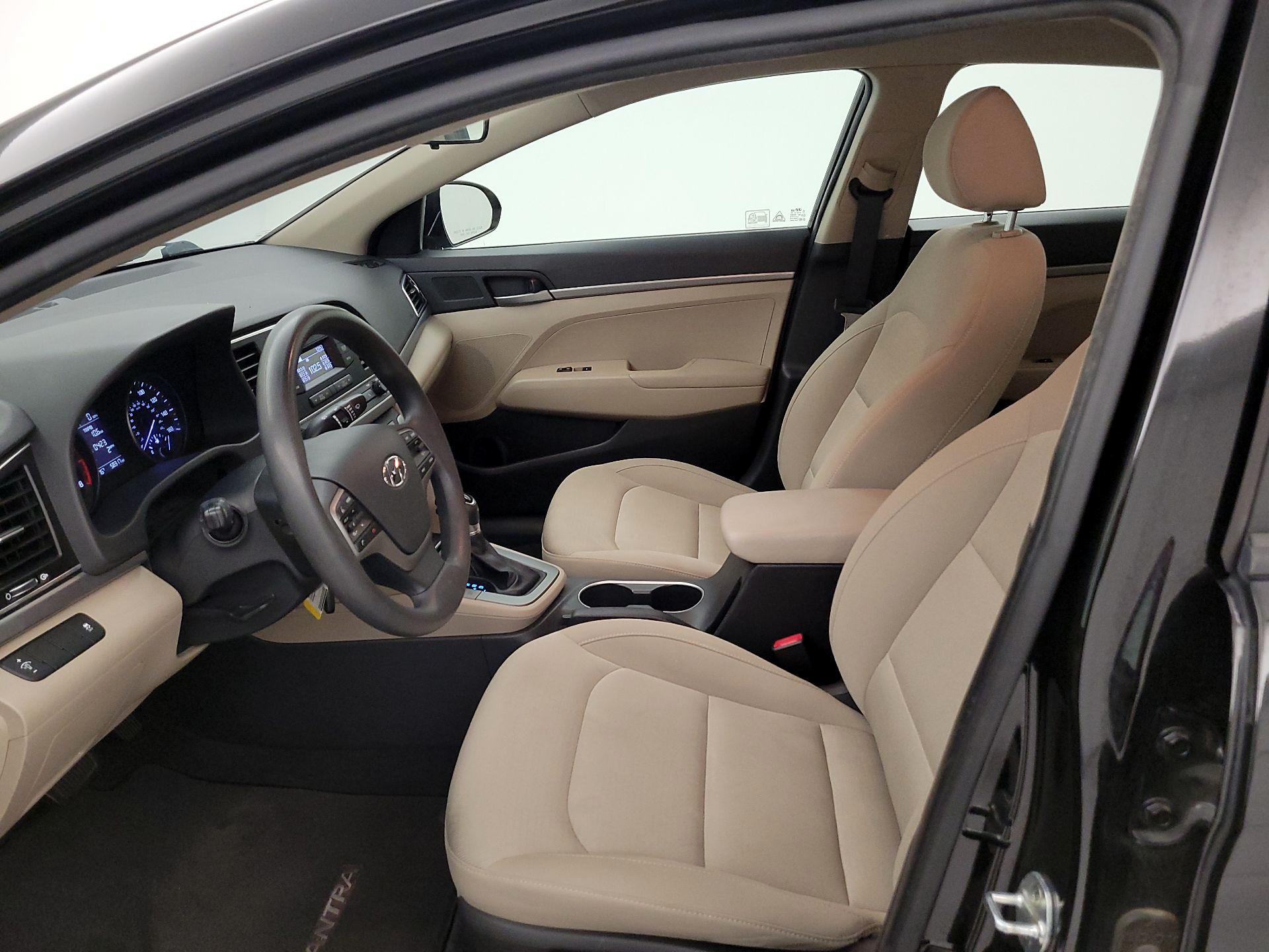 Thumbnail: 2017 Hyundai Elantra - 11