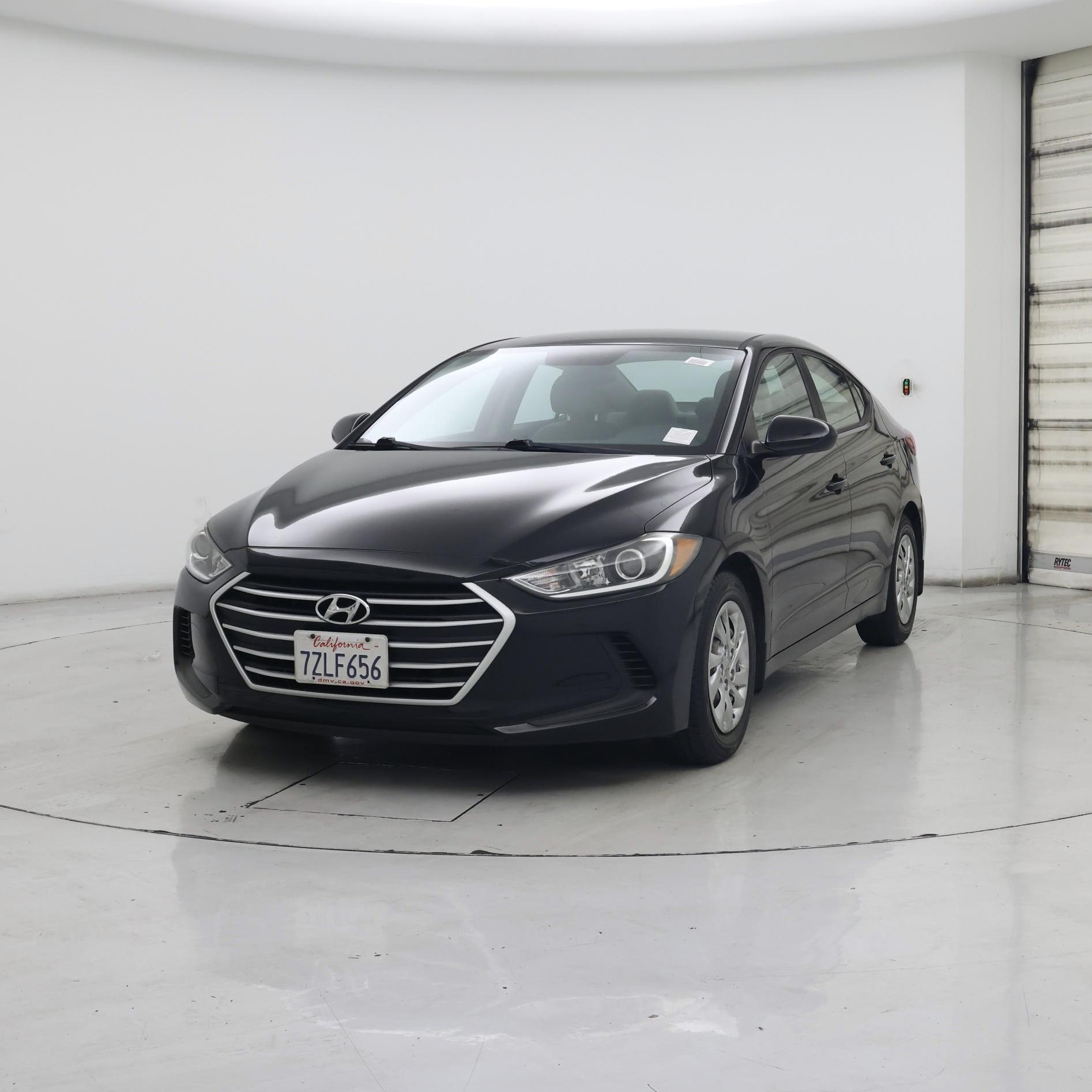 Thumbnail: 2017 Hyundai Elantra - 4