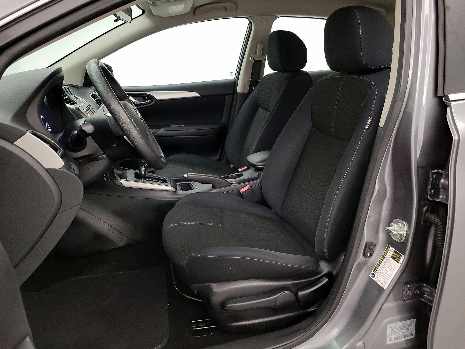 Thumbnail: 2017 Nissan Sentra - 11