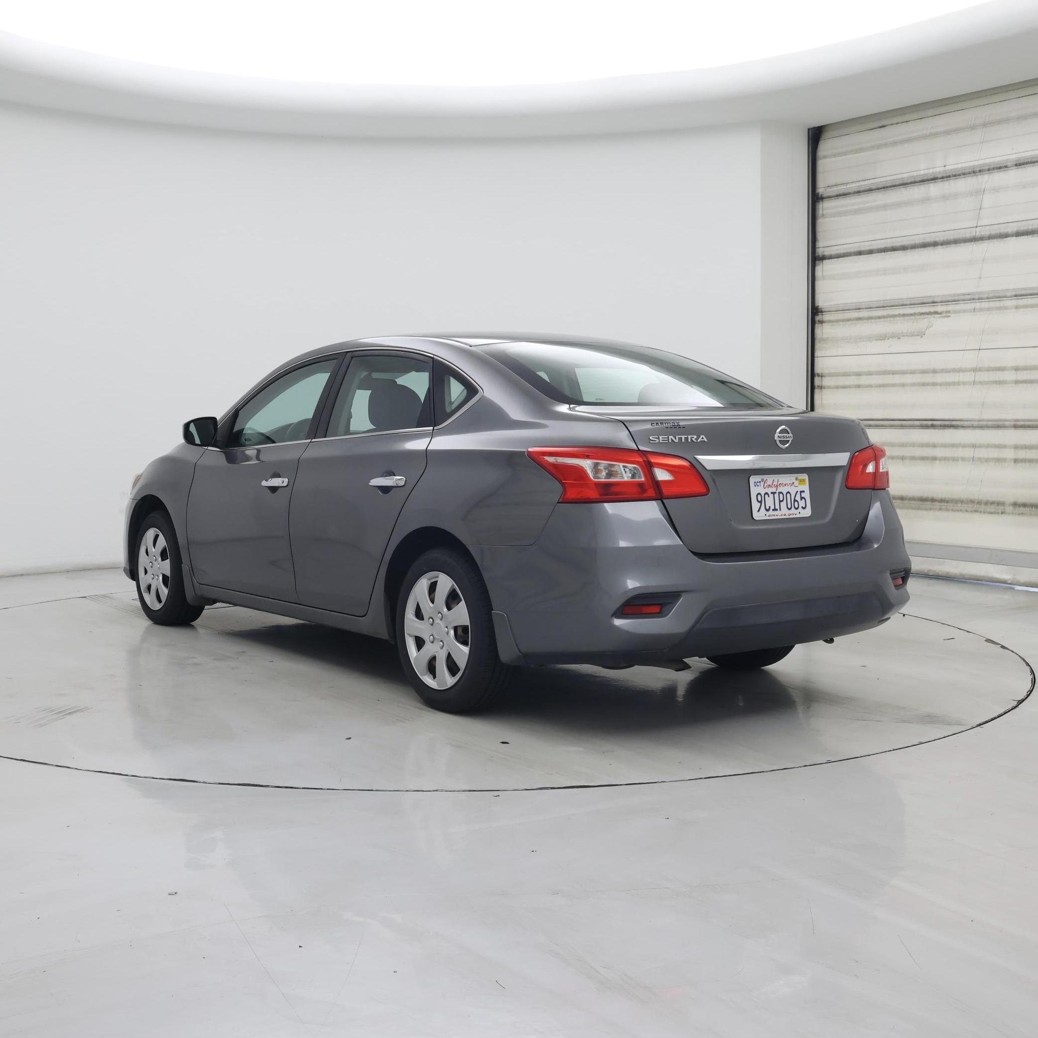 Thumbnail: 2017 Nissan Sentra - 2