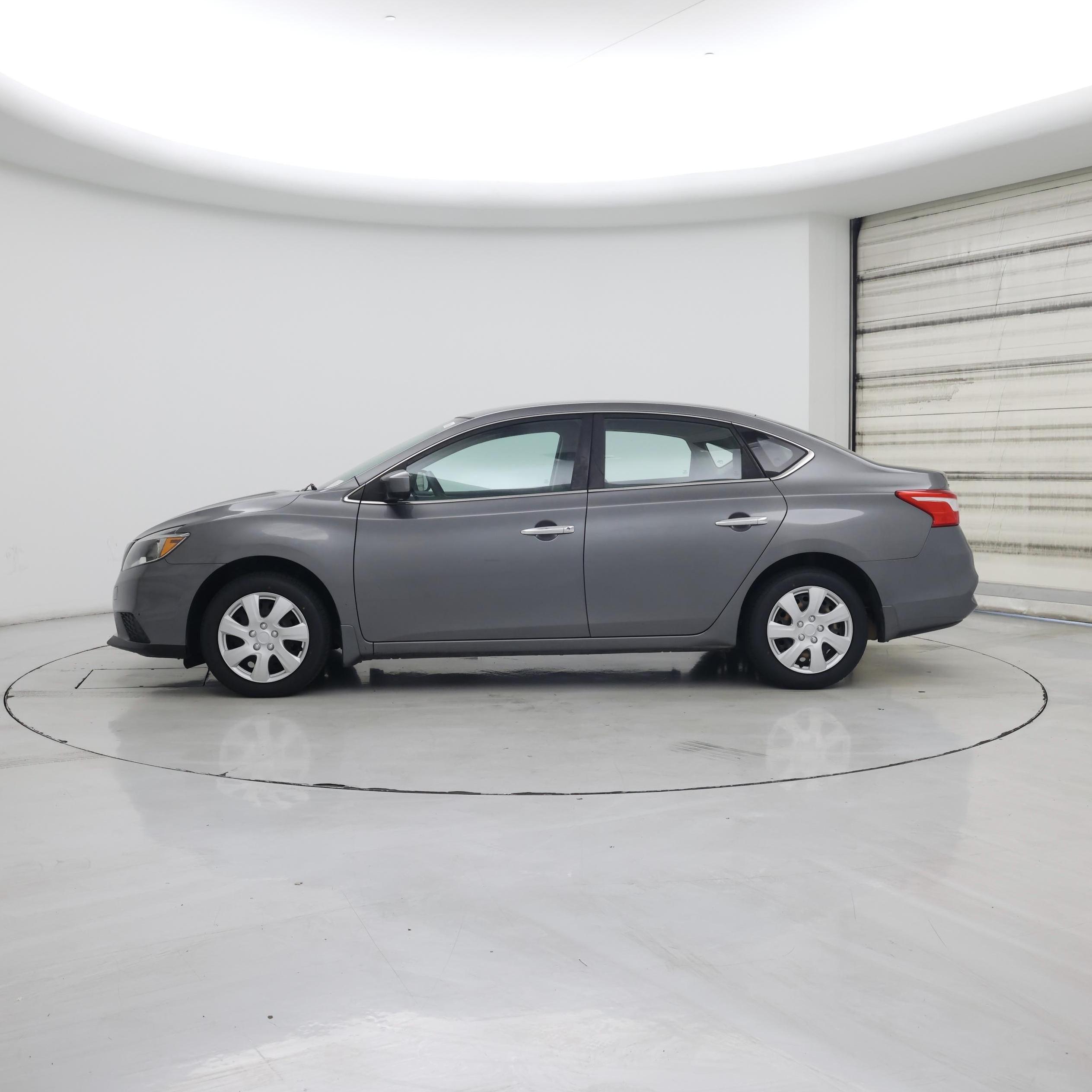 Thumbnail: 2017 Nissan Sentra - 3