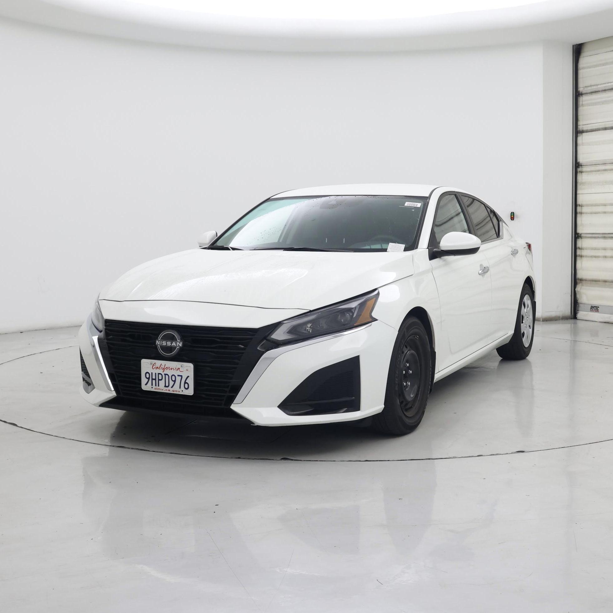 Thumbnail: 2023 Nissan Altima - 4