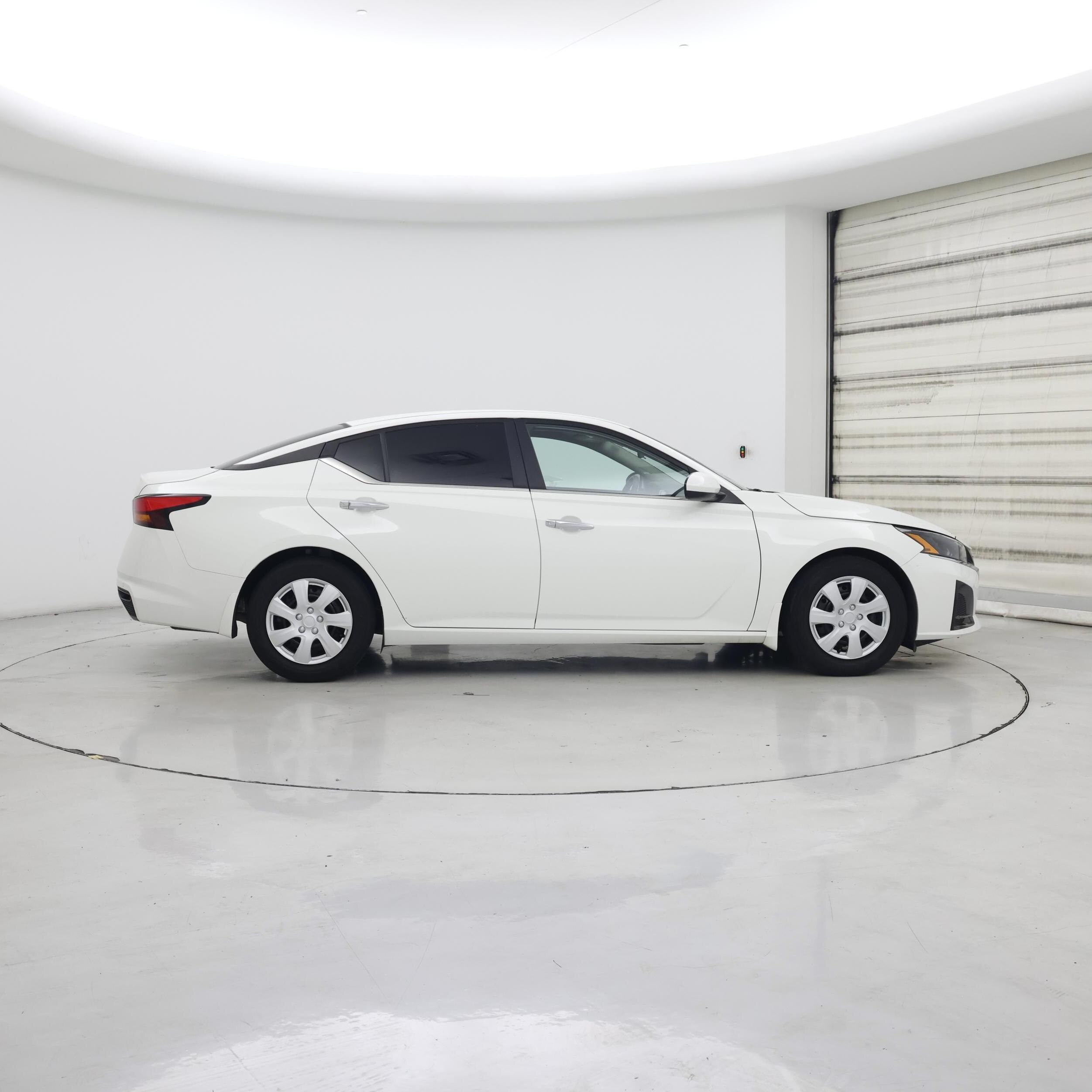 Thumbnail: 2023 Nissan Altima - 7