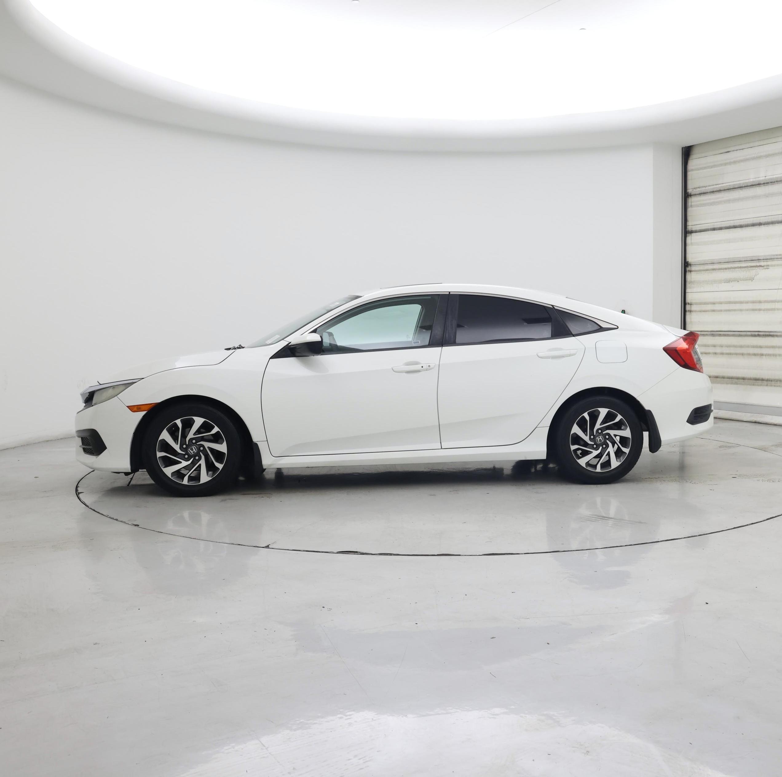 Thumbnail: 2016 Honda Civic - 3