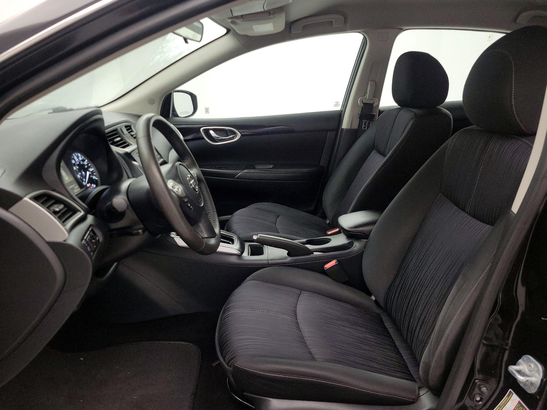 Thumbnail: 2017 Nissan Sentra - 11