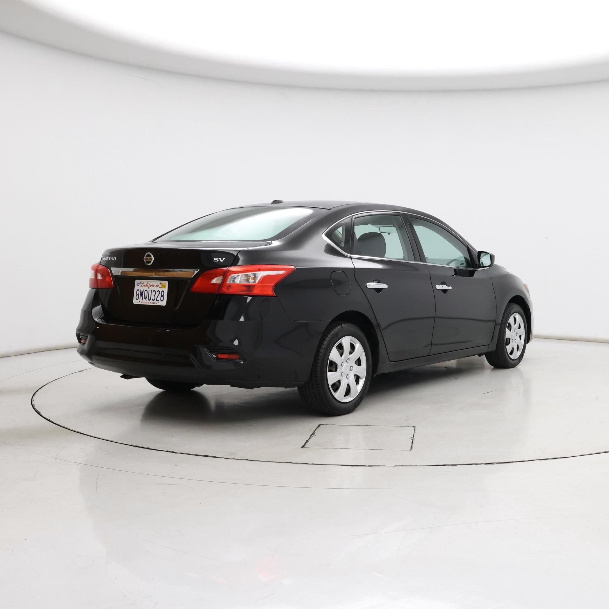 Thumbnail: 2017 Nissan Sentra - 8