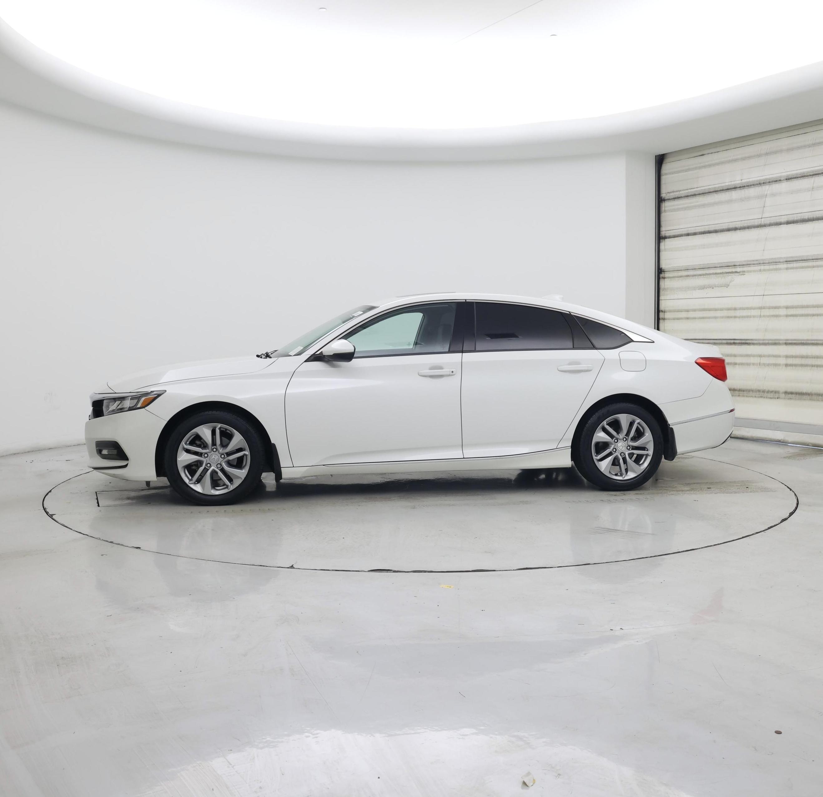 Thumbnail: 2018 Honda Accord - 3