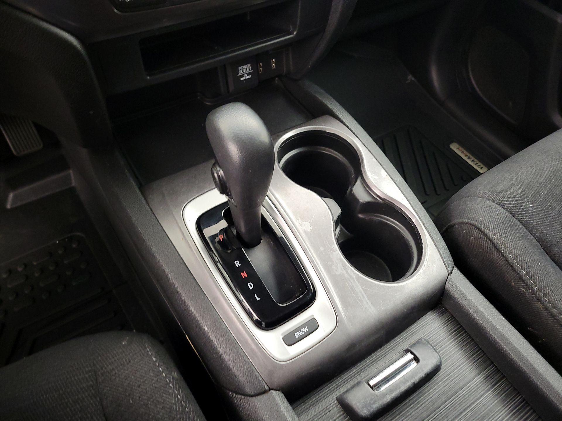 Thumbnail: 2017 Honda Pilot - 17