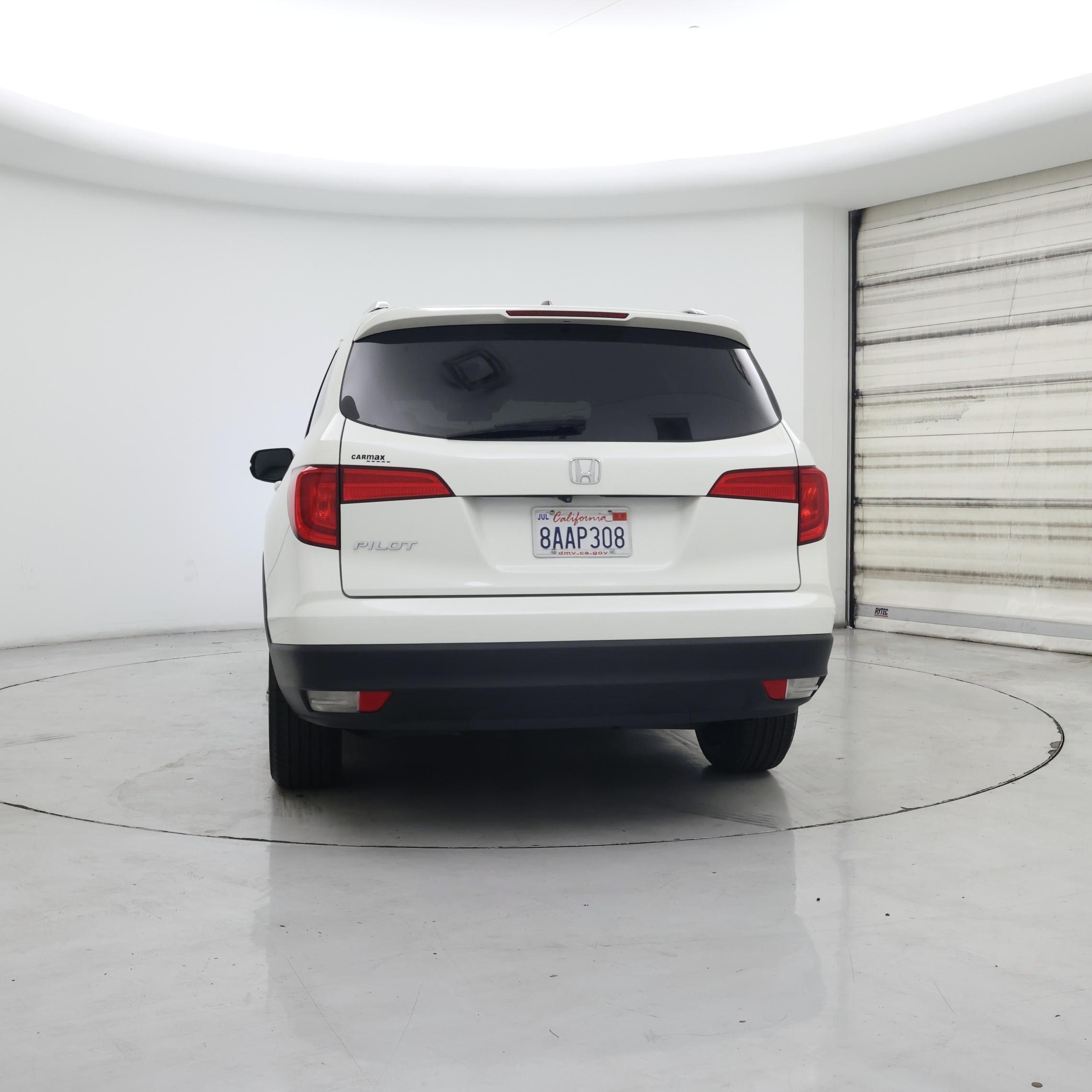 Thumbnail: 2017 Honda Pilot - 6