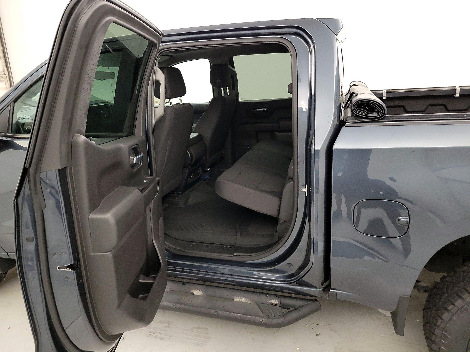 Thumbnail: 2020 Chevrolet Silverado 1500 - 19