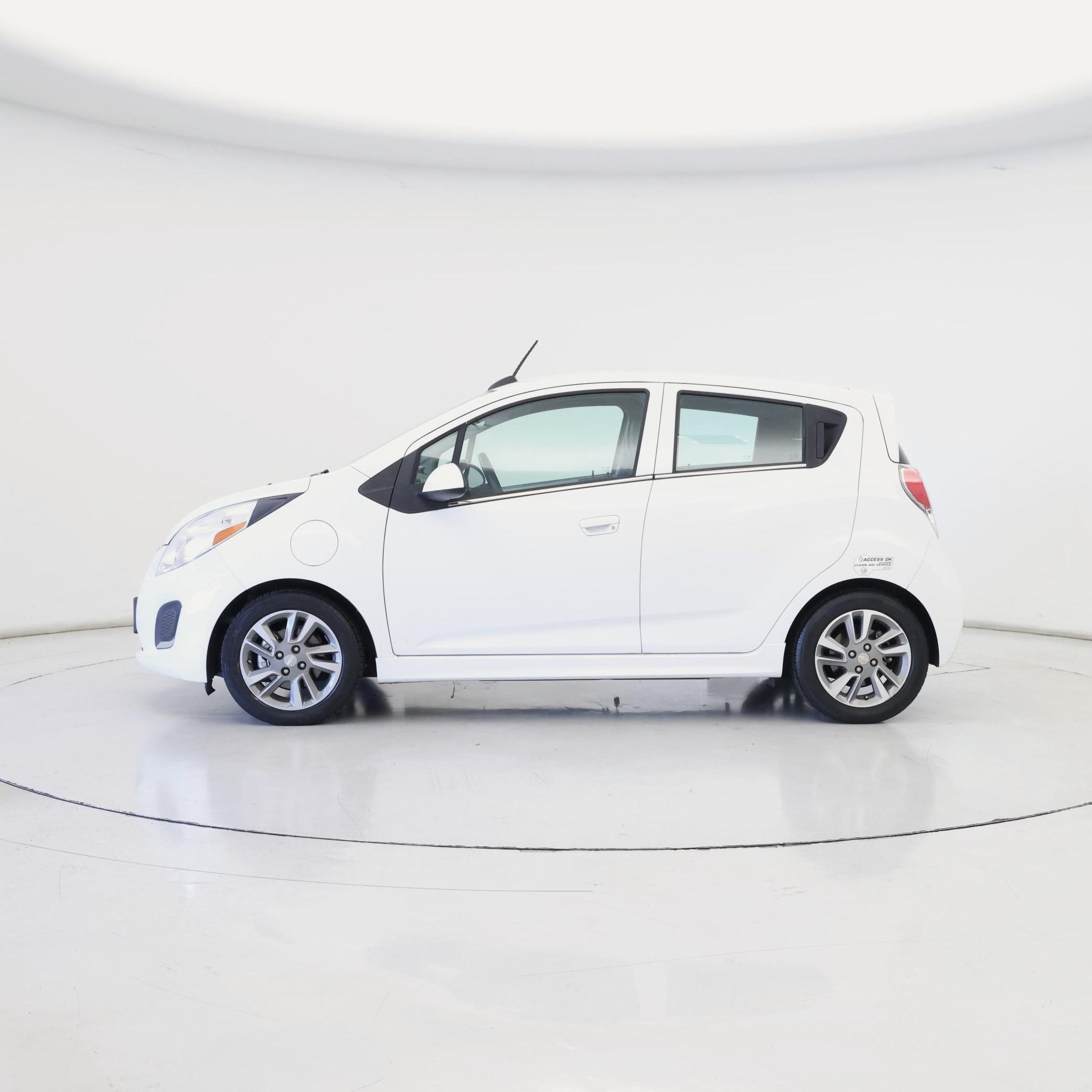 Thumbnail: 2015 Chevrolet Spark - 3