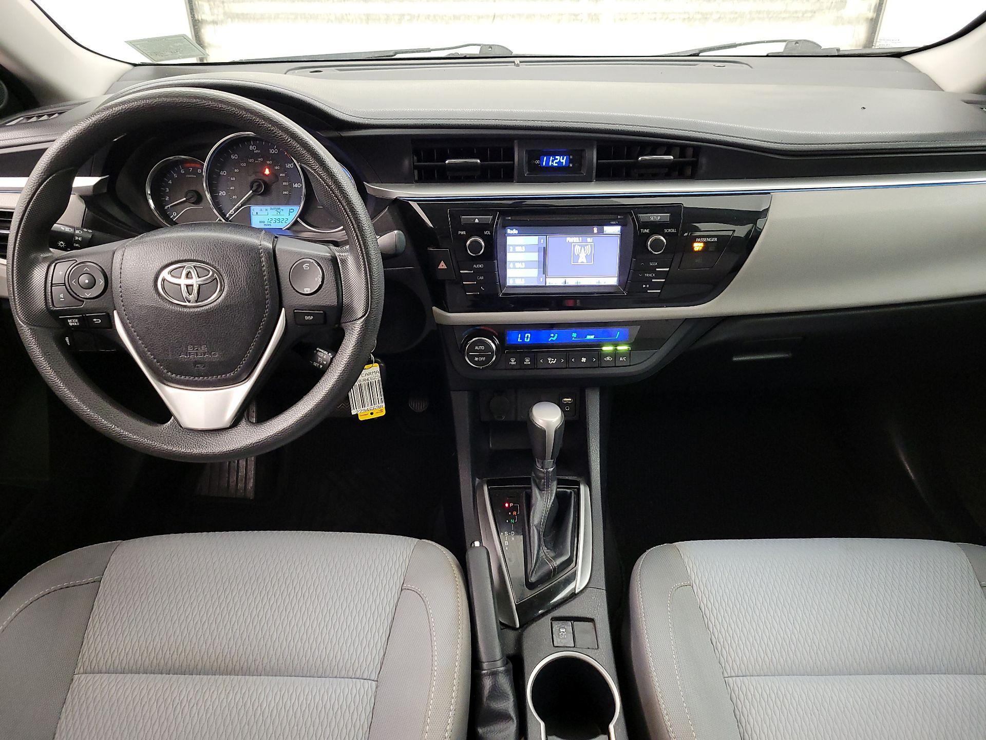 Thumbnail: 2016 Toyota Corolla - 9