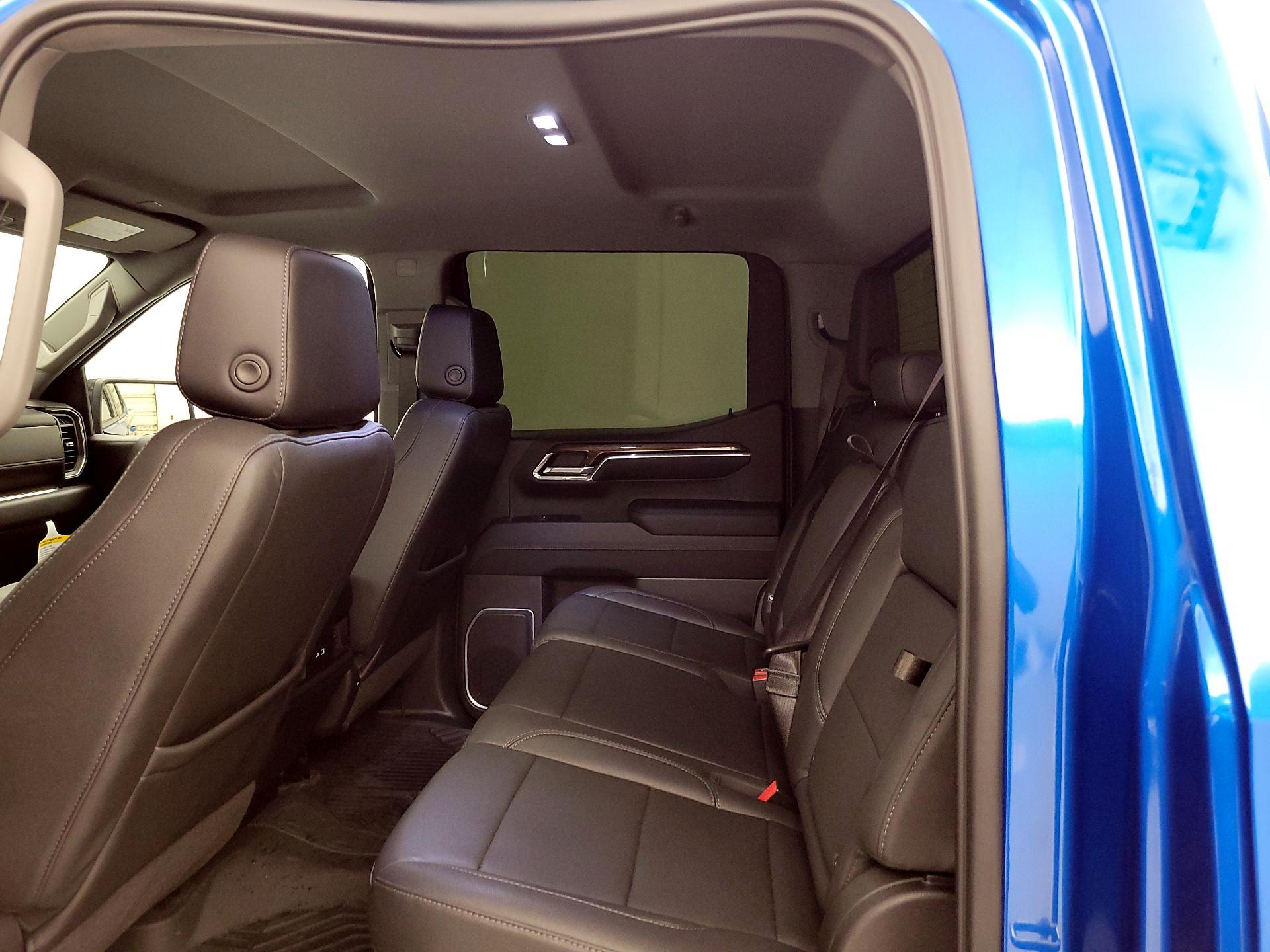 Thumbnail: 2023 Chevrolet Silverado 1500 - 20