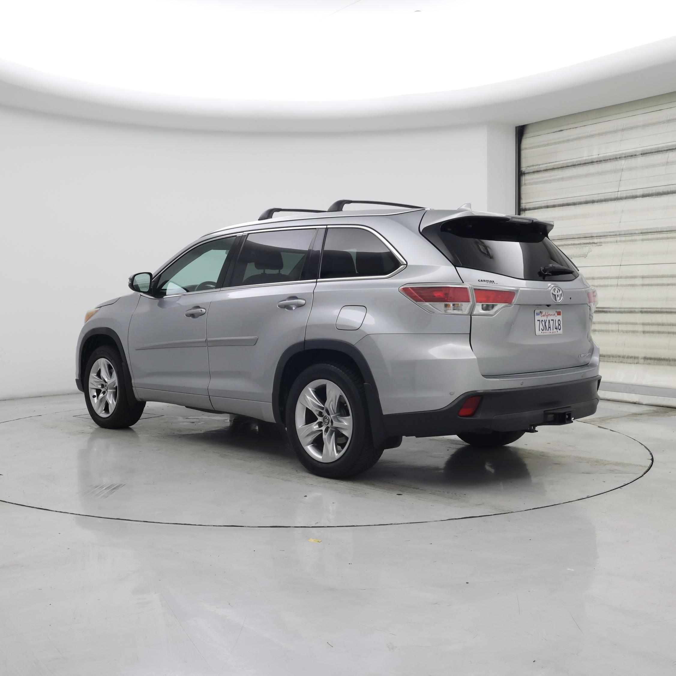 Thumbnail: 2016 Toyota Highlander - 2