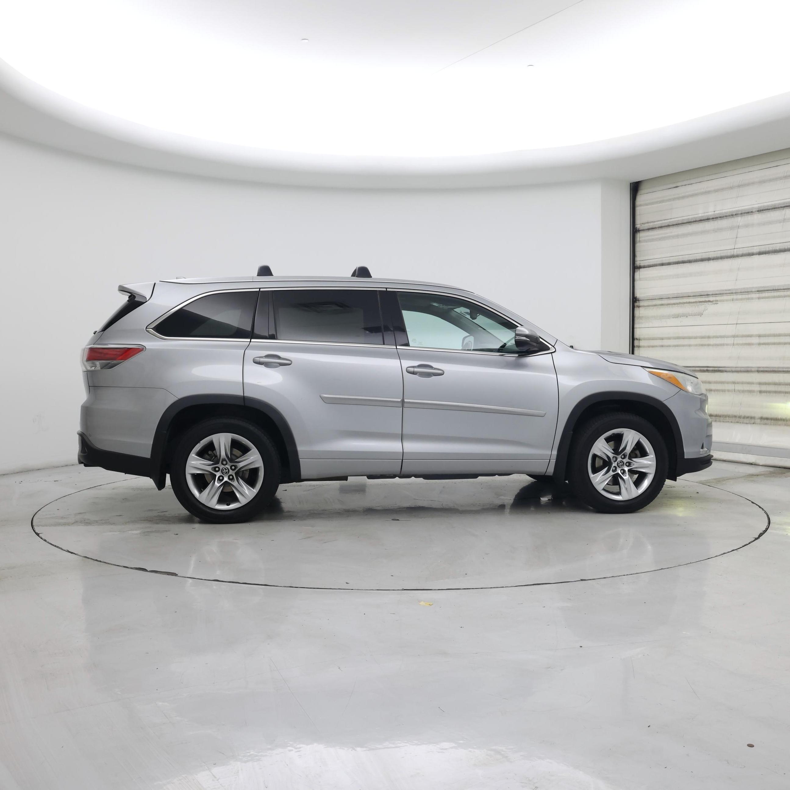 Thumbnail: 2016 Toyota Highlander - 7