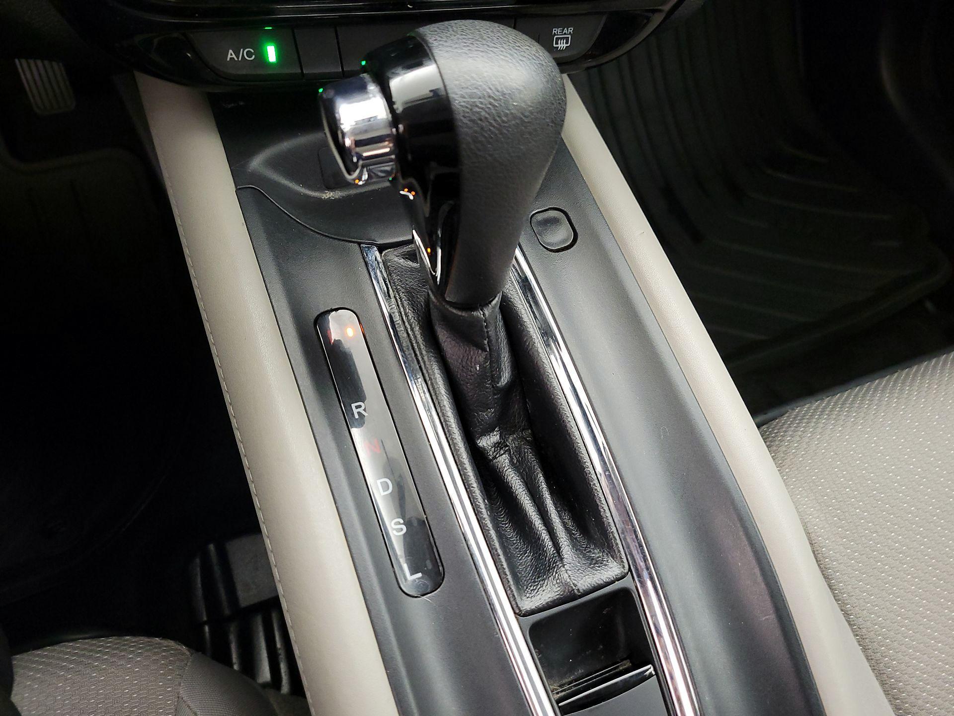 Thumbnail: 2017 Honda HR-V - 17