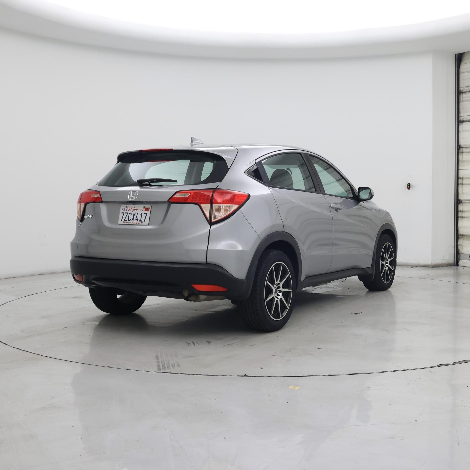 Thumbnail: 2017 Honda HR-V - 8