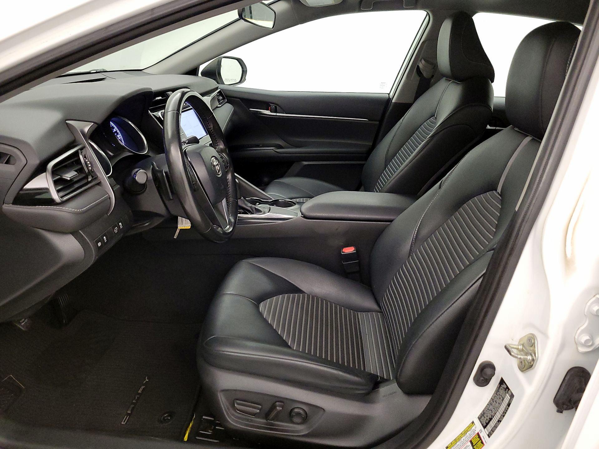 Thumbnail: 2019 Toyota Camry - 11