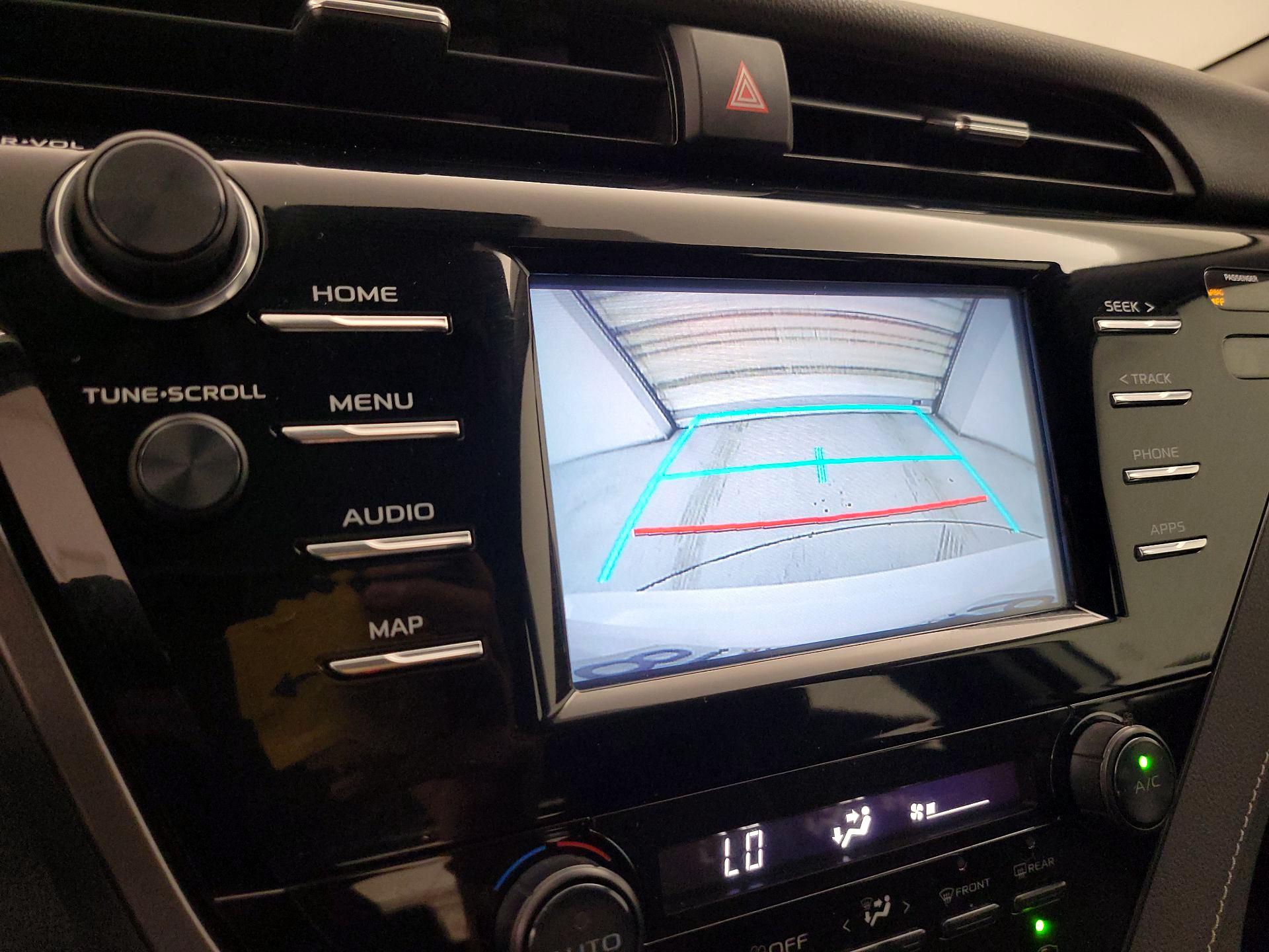 Thumbnail: 2019 Toyota Camry - 14