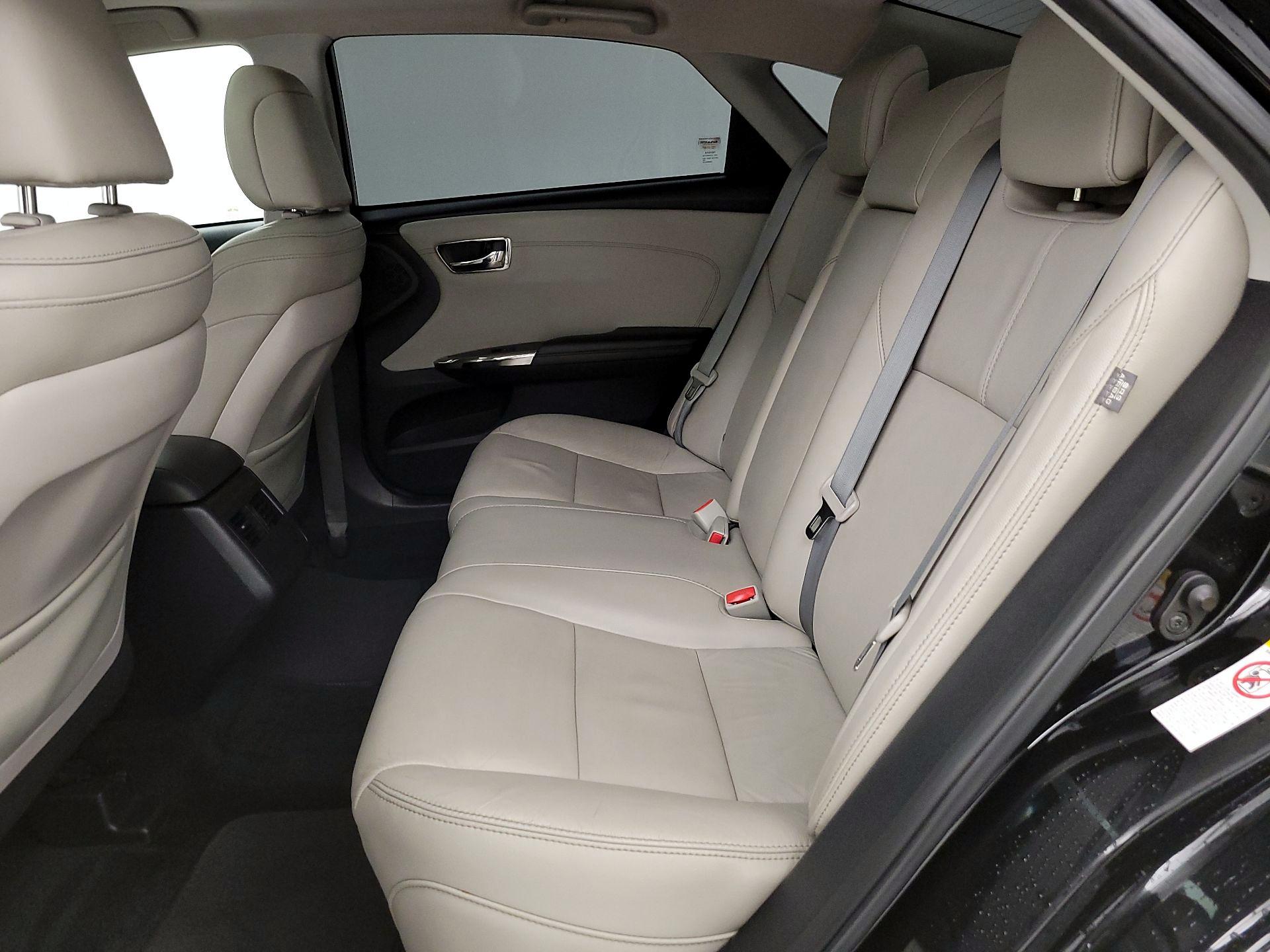 Thumbnail: 2018 Toyota Avalon - 20
