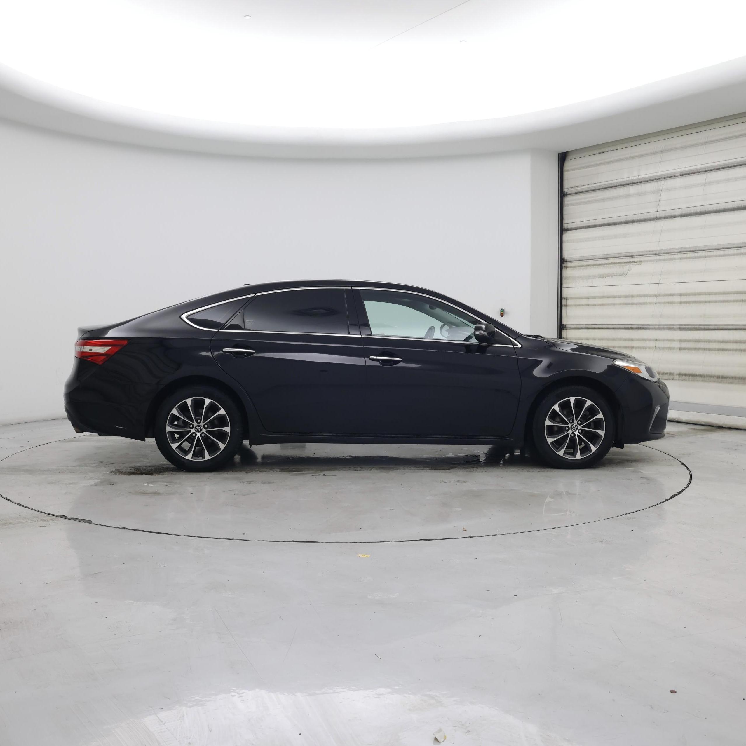 Thumbnail: 2018 Toyota Avalon - 7