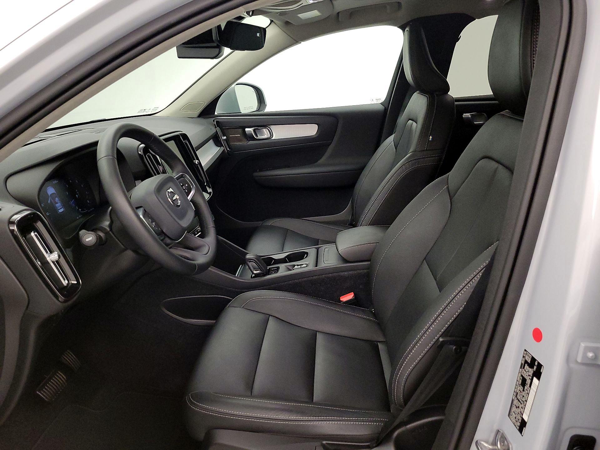 Thumbnail: 2020 Volvo XC40 - 11