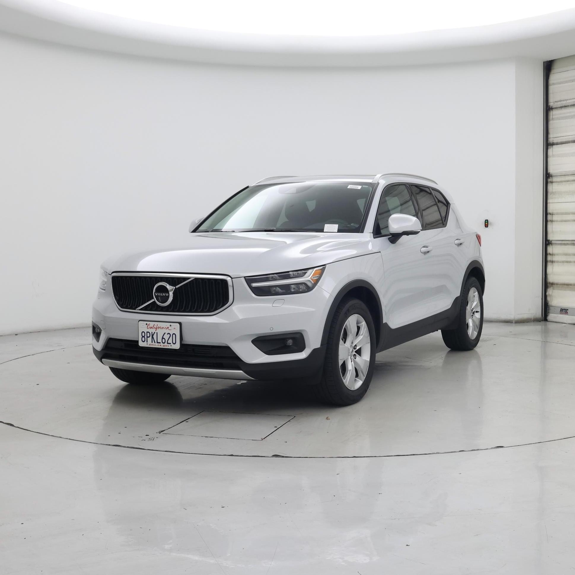Thumbnail: 2020 Volvo XC40 - 4