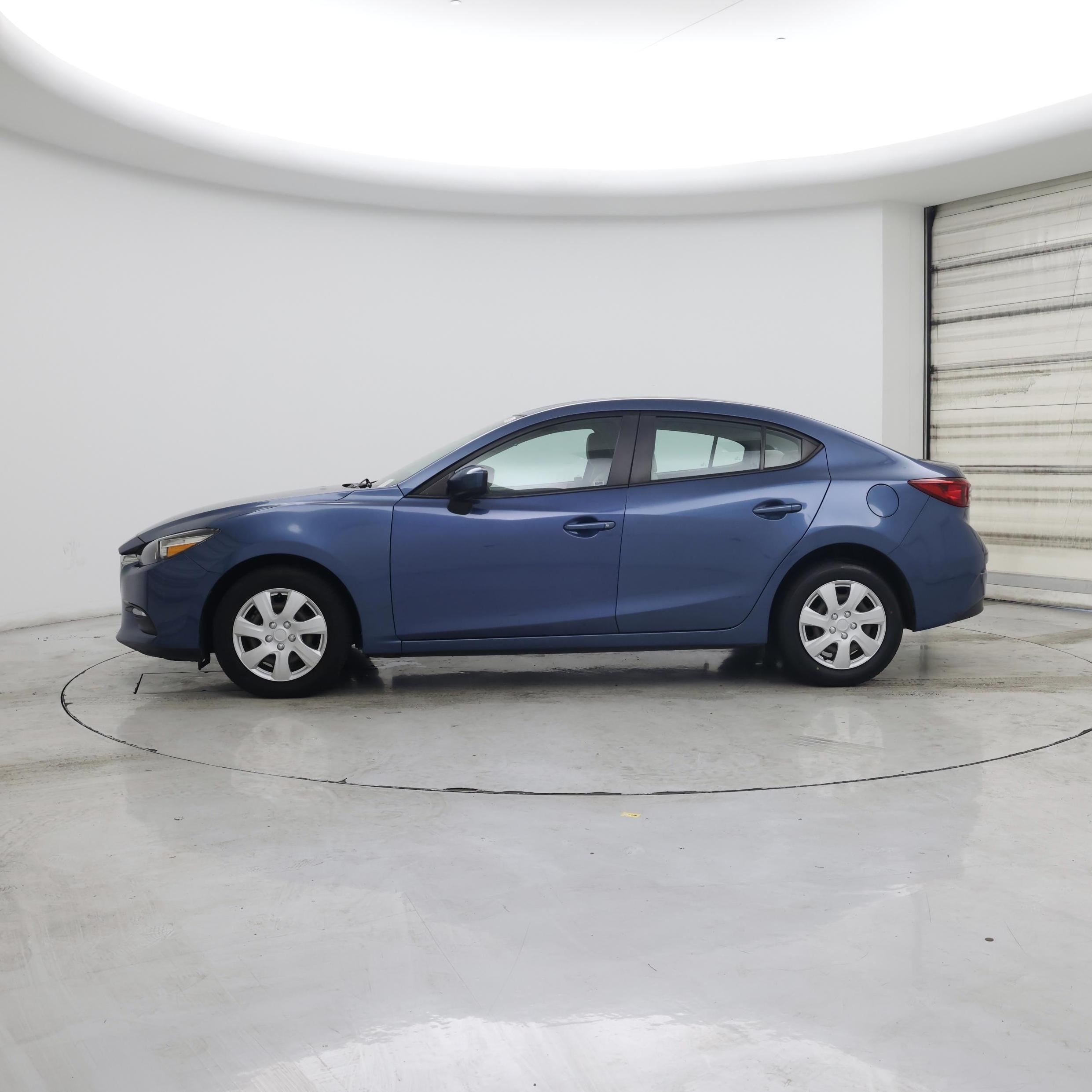 Thumbnail: 2018 Mazda Mazda3 - 3