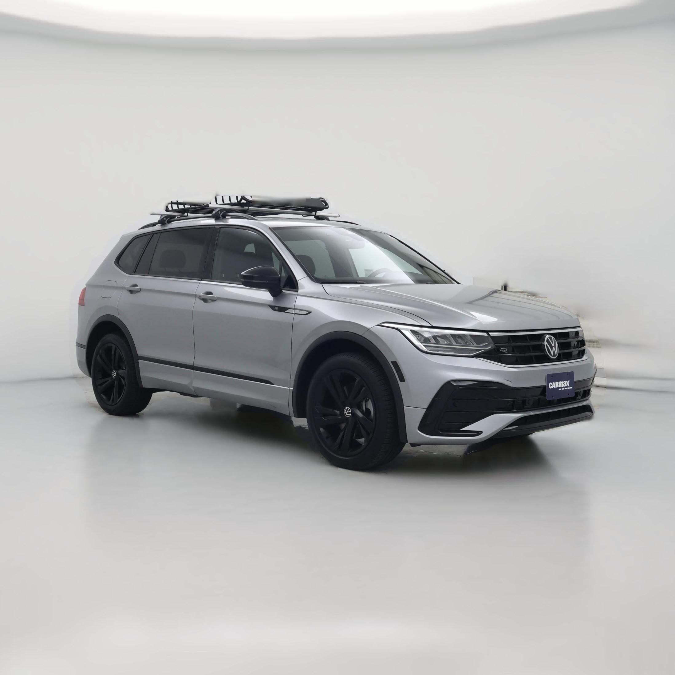 Thumbnail: 2023 Volkswagen Tiguan - 1