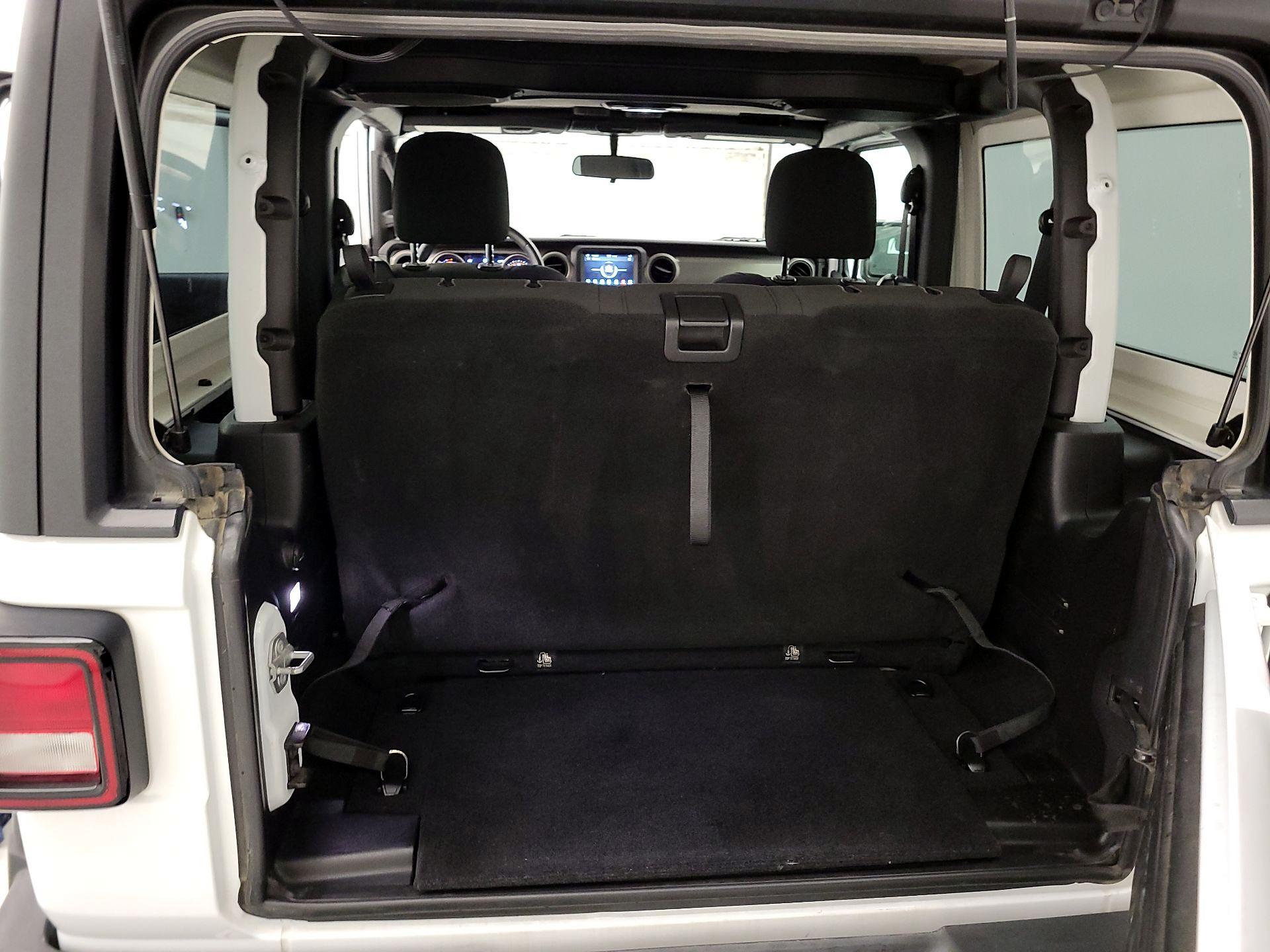 Thumbnail: 2018 Jeep Wrangler - 20