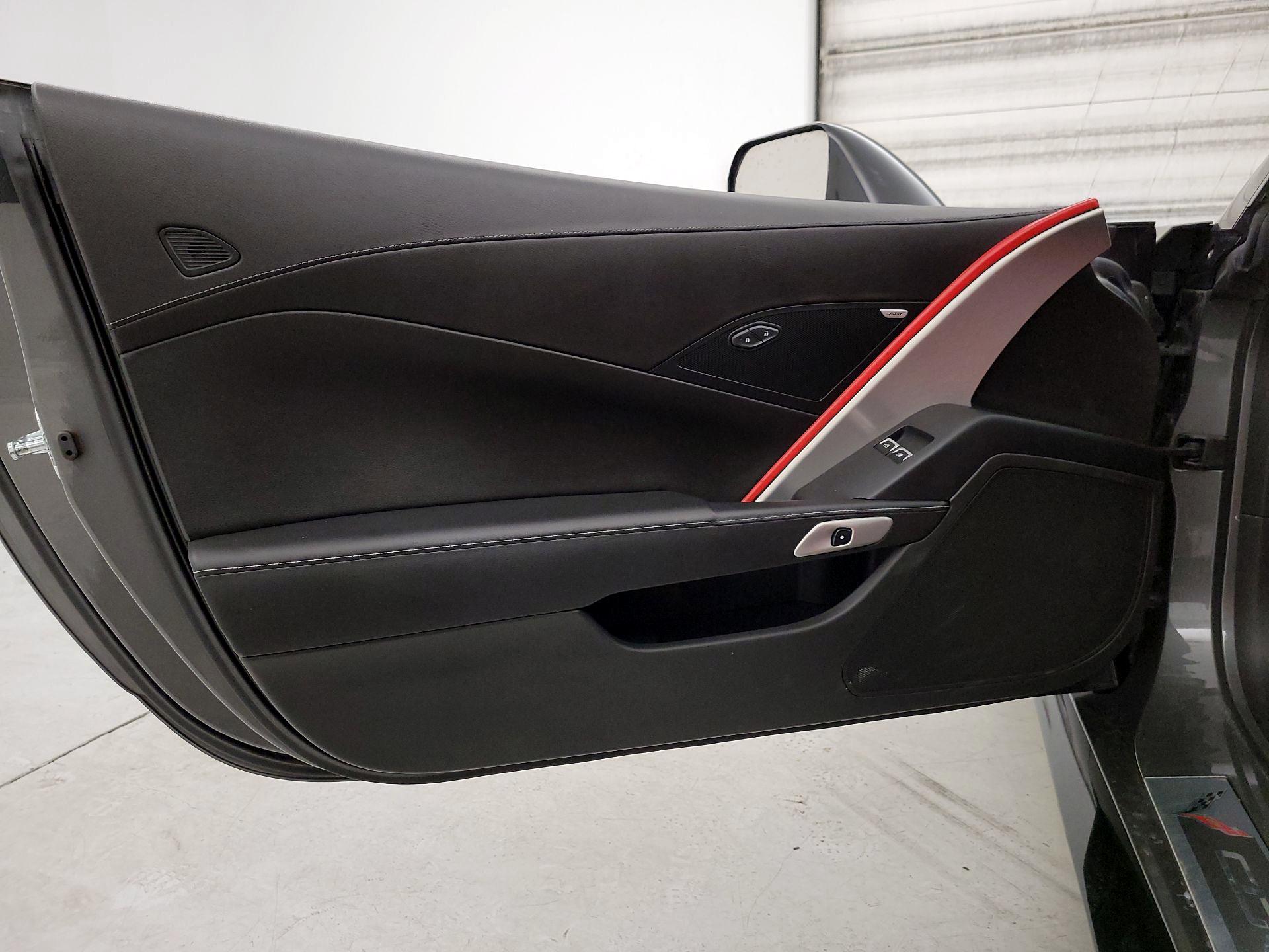 Thumbnail: 2015 Chevrolet Corvette - 12