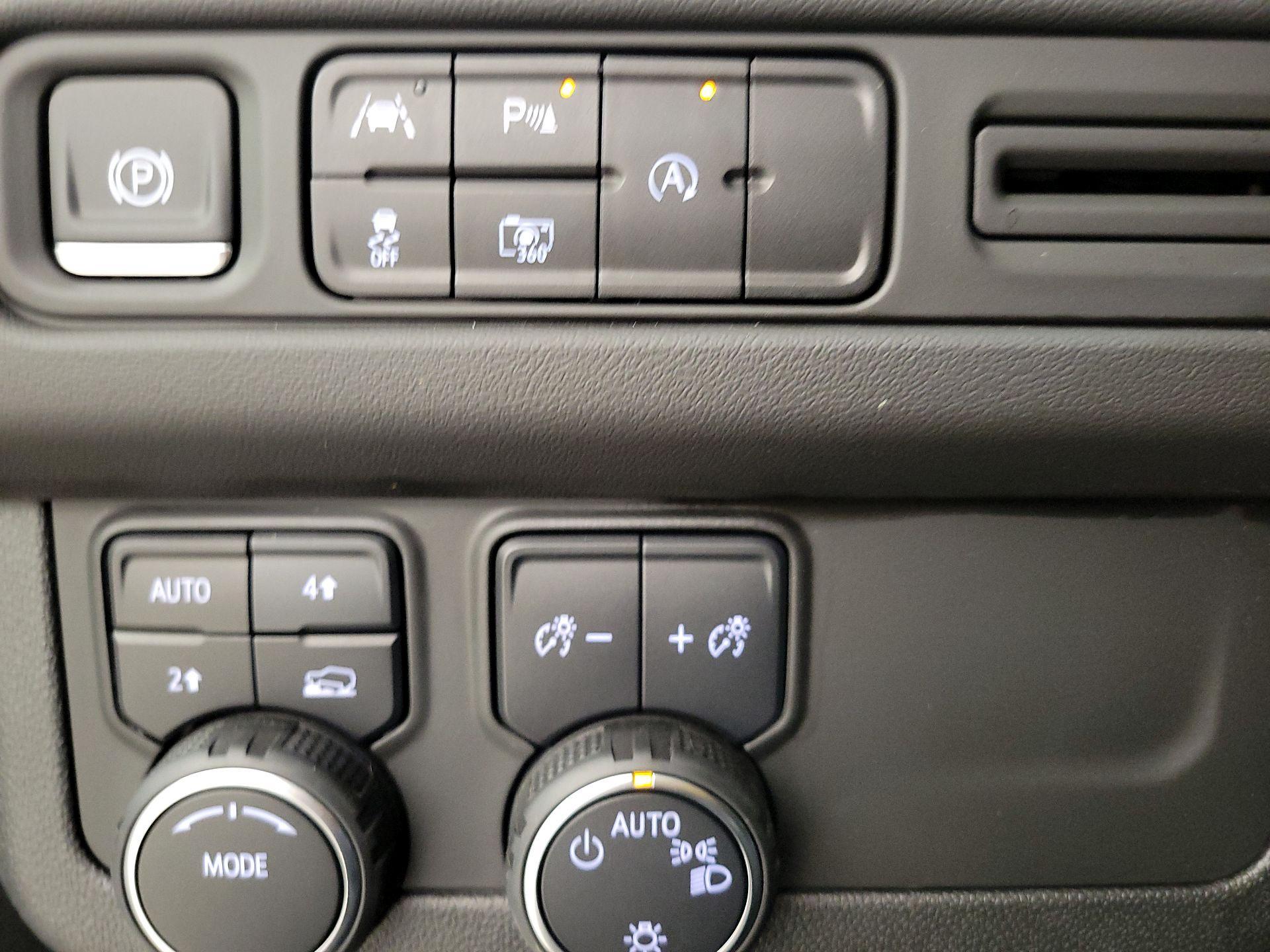 Thumbnail: 2024 Chevrolet Tahoe - 13